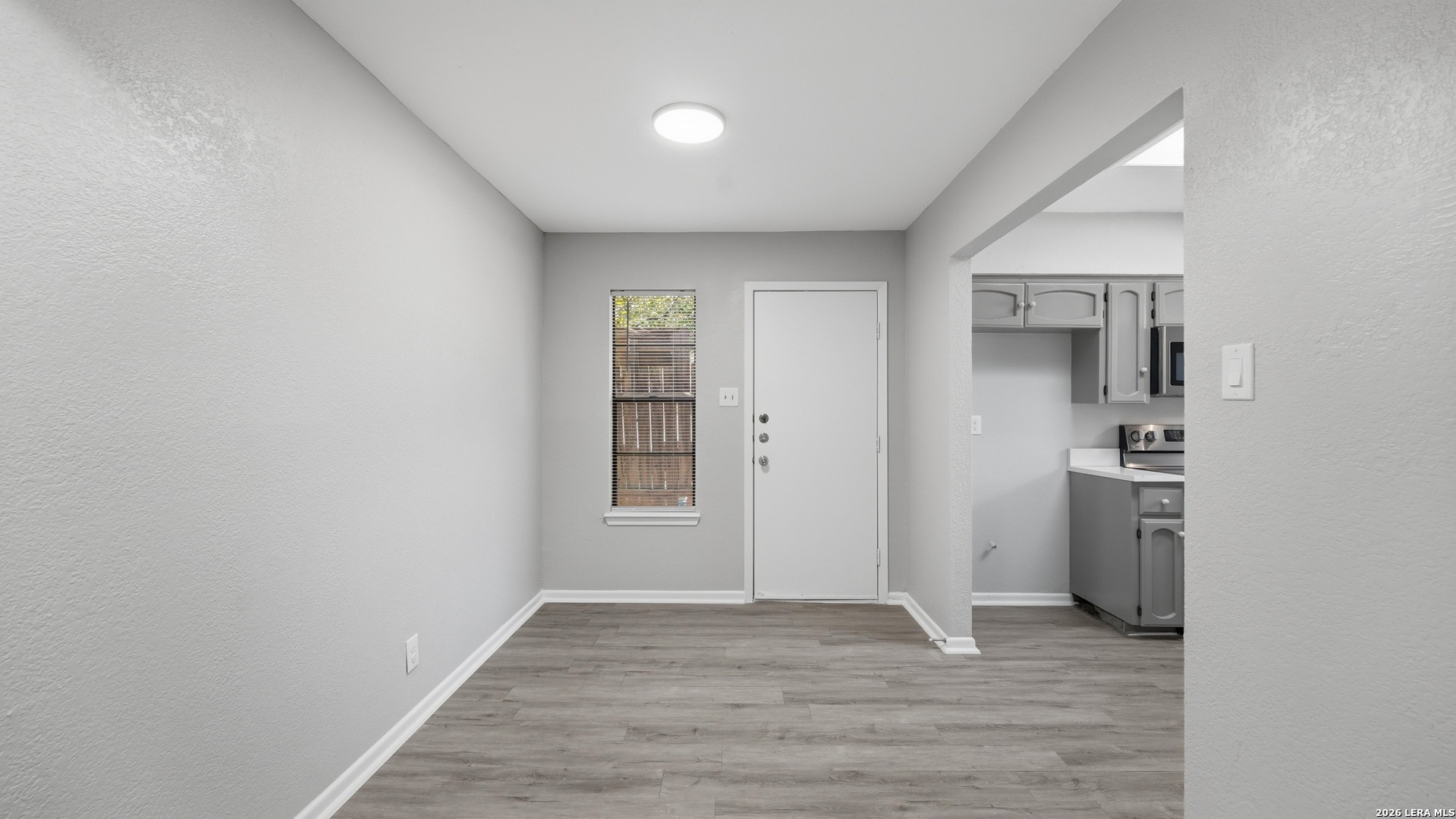1312 S MESQUITE AVE, New Braunfels, TX 78130
