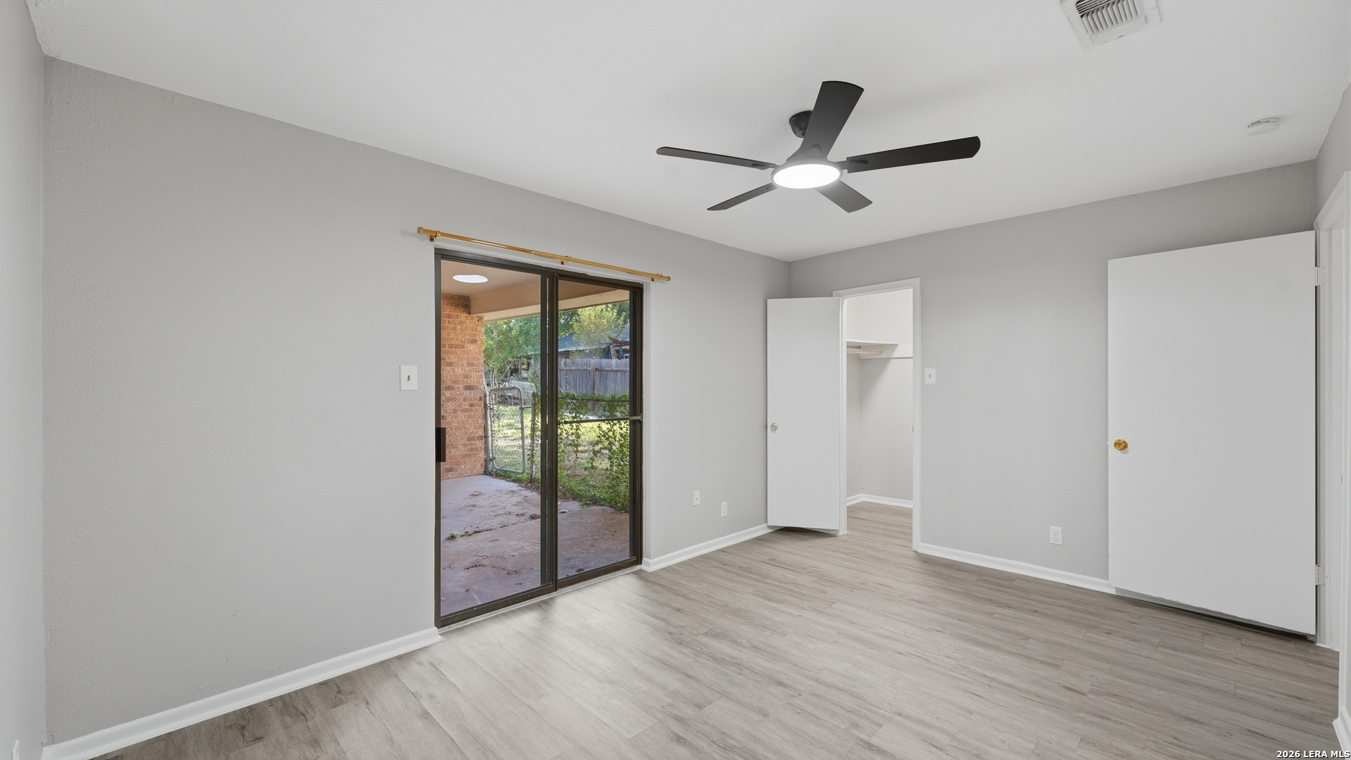 1312 S MESQUITE AVE, New Braunfels, TX 78130