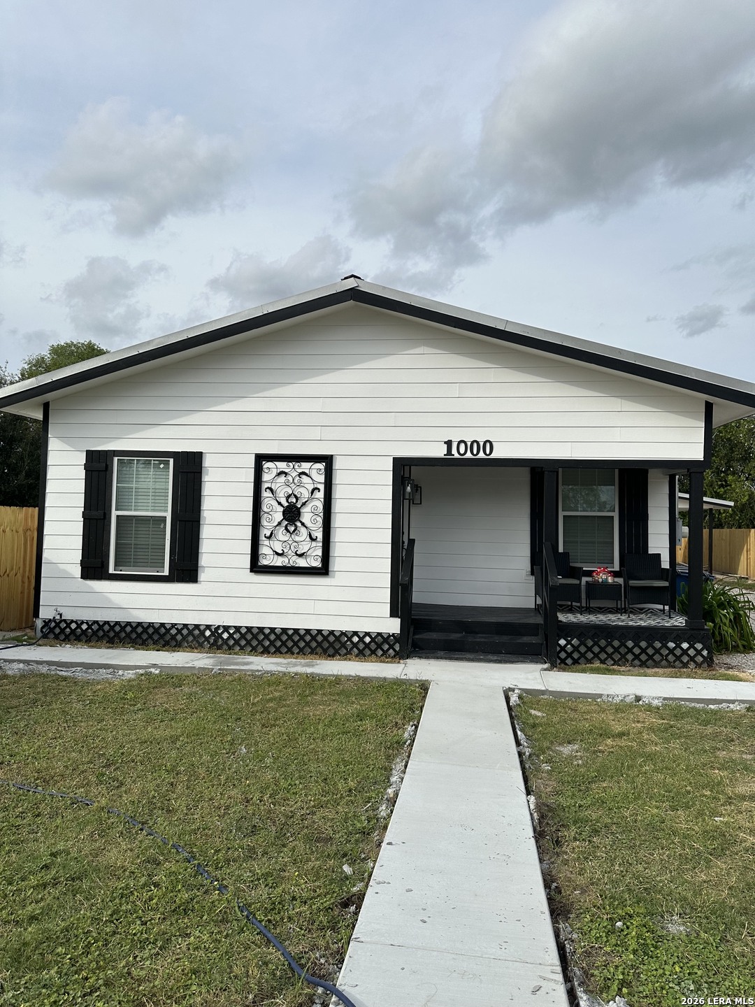 Photo 2 of Single family home for sale at 304 County Rd 1196, Sinton, TX 78387 | MLS# 2026939 | Listing updated on 2026-10-29