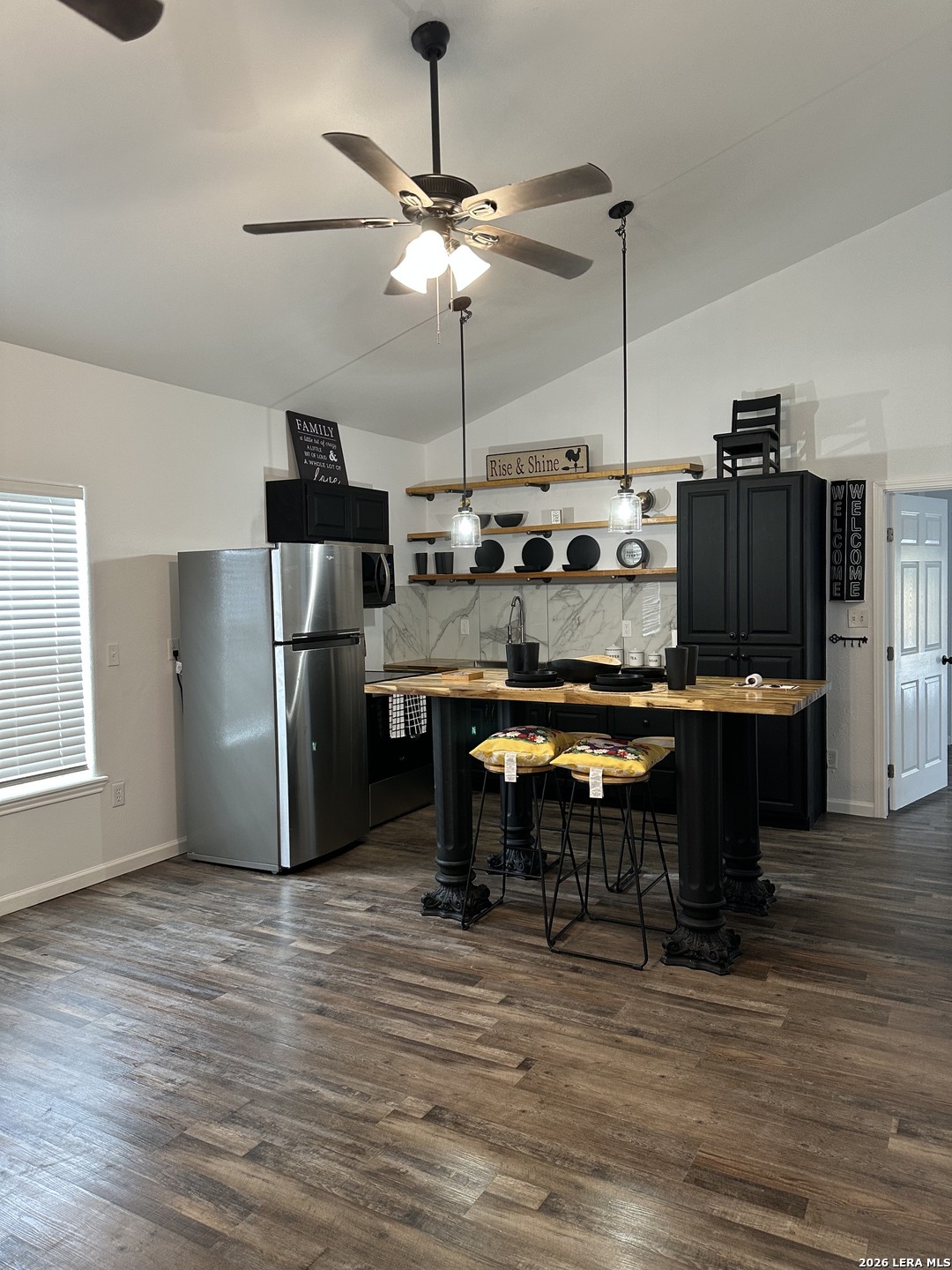 304 County Road 1196, Sinton, TX 78387