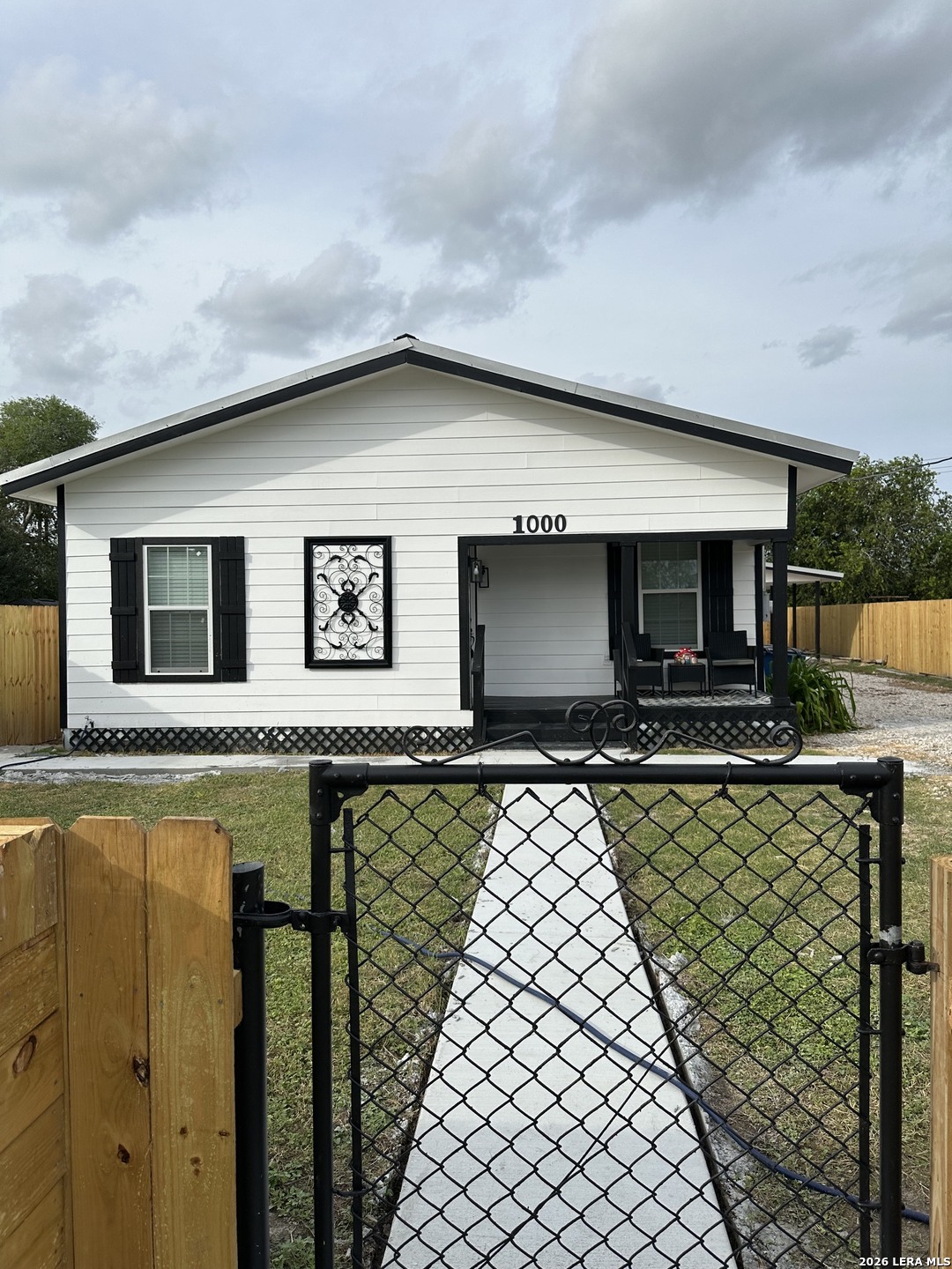 304 County Road 1196, Sinton, TX 78387
