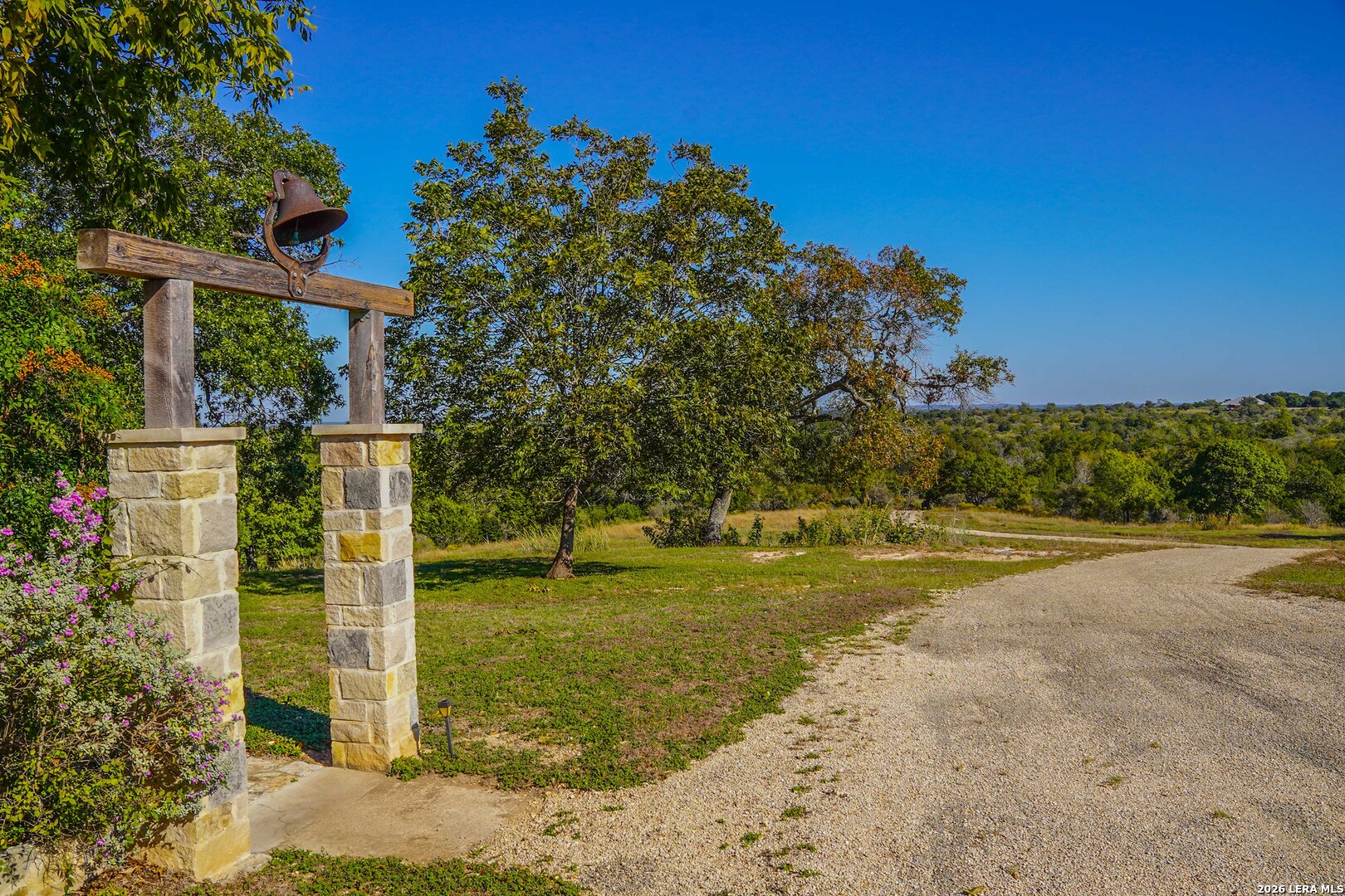 127 CAMP ALZAFAR RD, Boerne, TX 78006