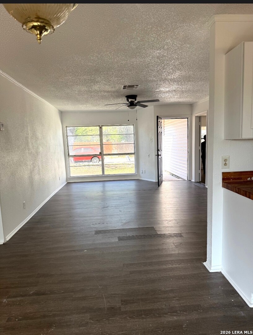 5606 OCEAN SIDE ST, San Antonio, TX 78242