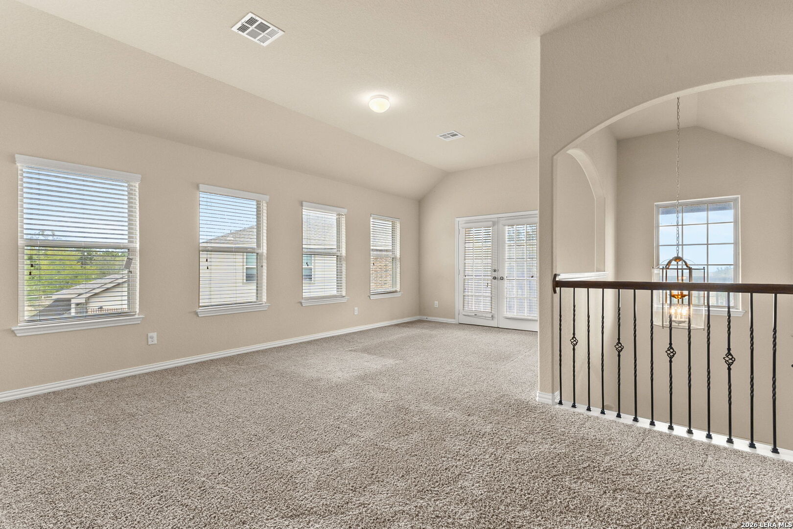 5613 CROSS OVER RD, New Braunfels, TX 78132