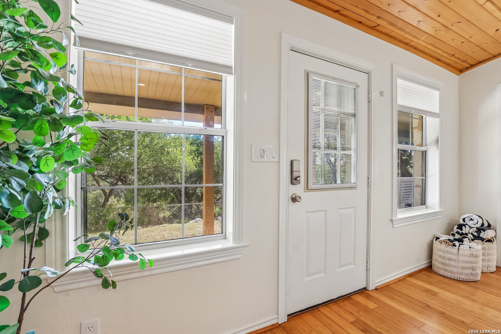 Entry/Foyer