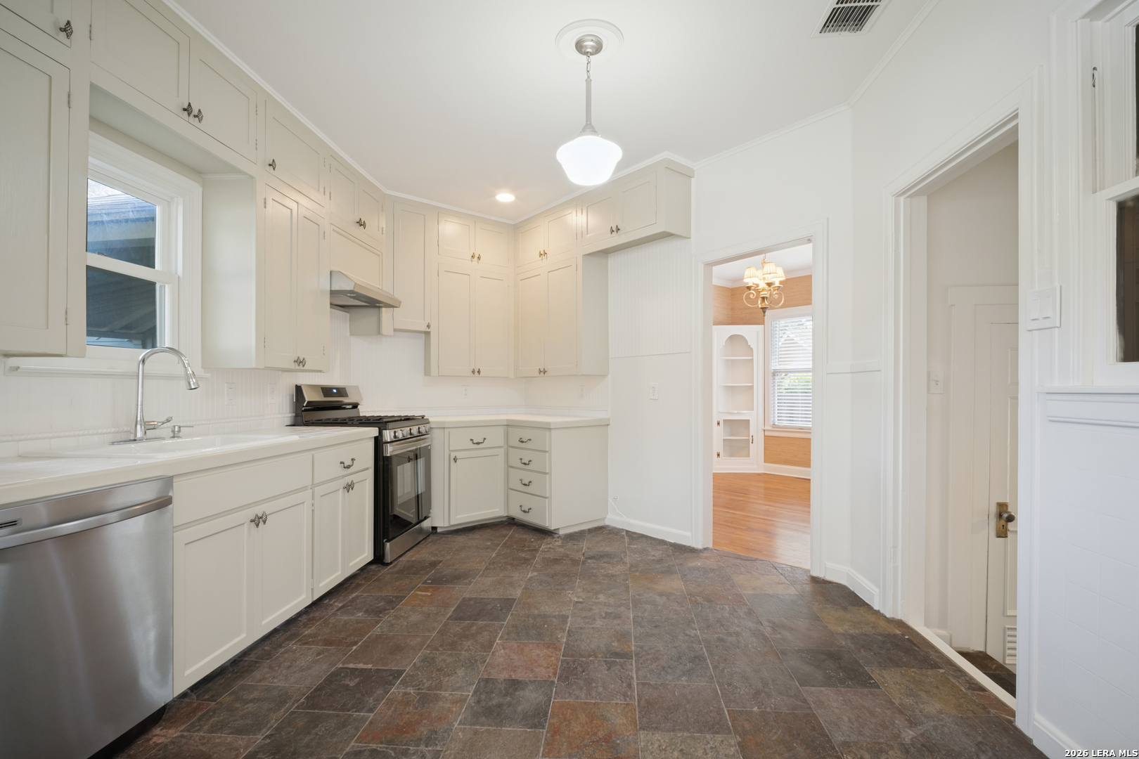 230 EVANS AVE, San Antonio, TX 78209