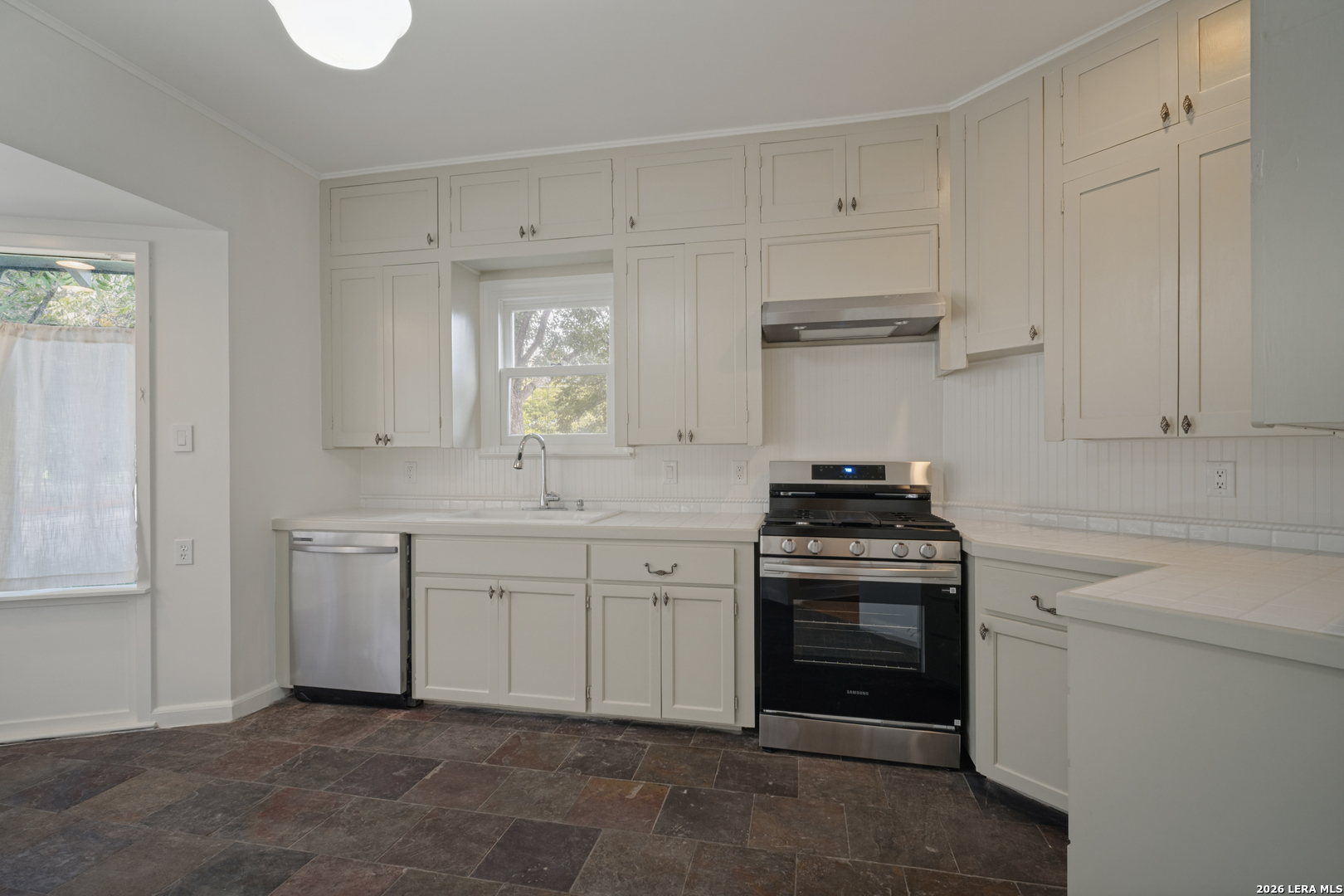 230 EVANS AVE, San Antonio, TX 78209