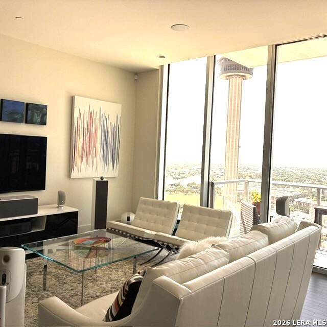 610 E MARKET ST, #2703, San Antonio, TX 78205