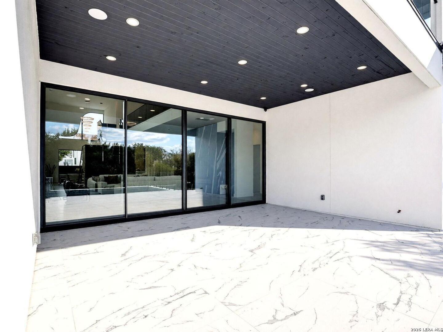 34 Via Aragon, San Antonio, TX 78257