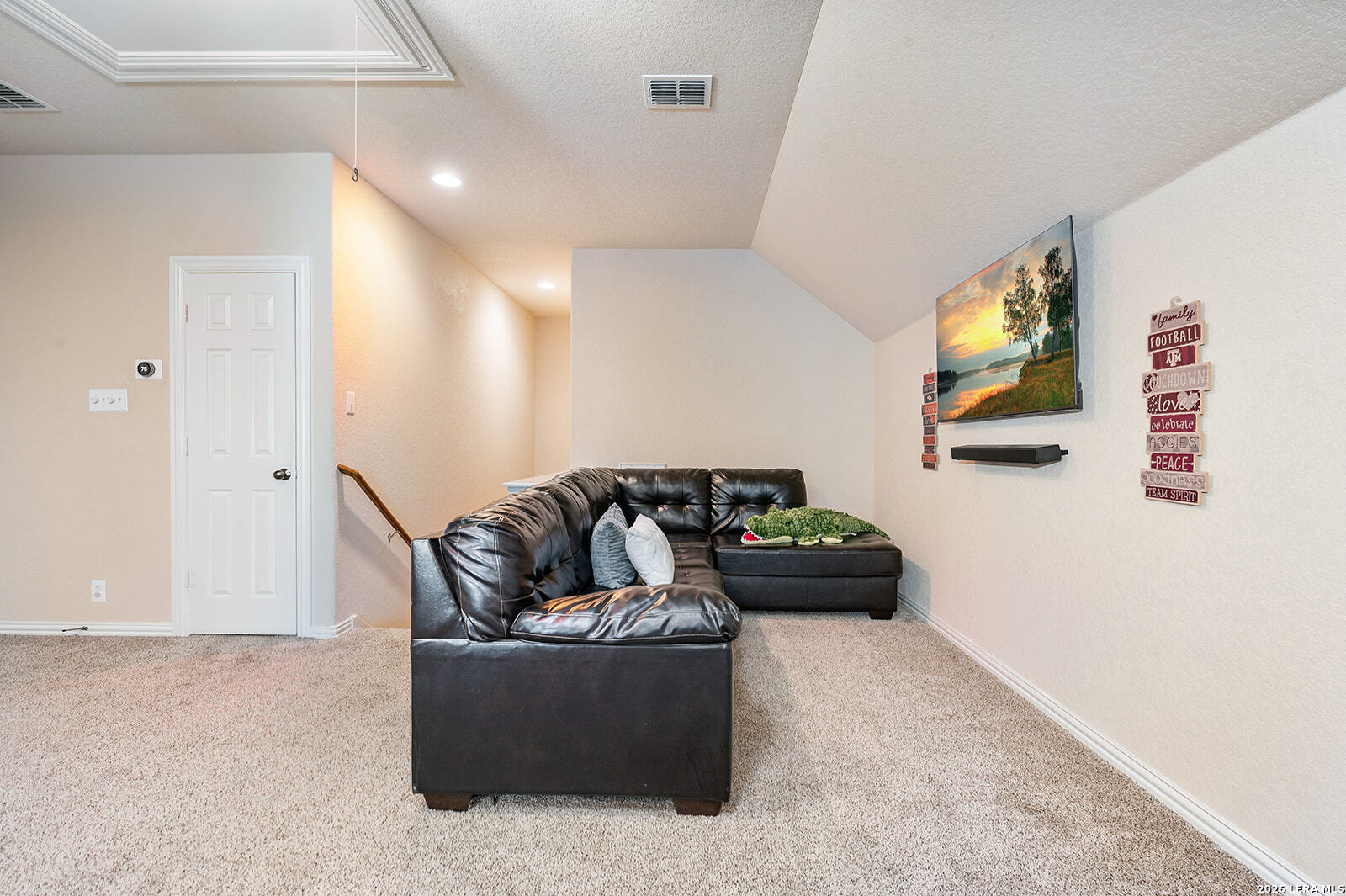 10753 Barnsford Ln, Helotes, TX 78023