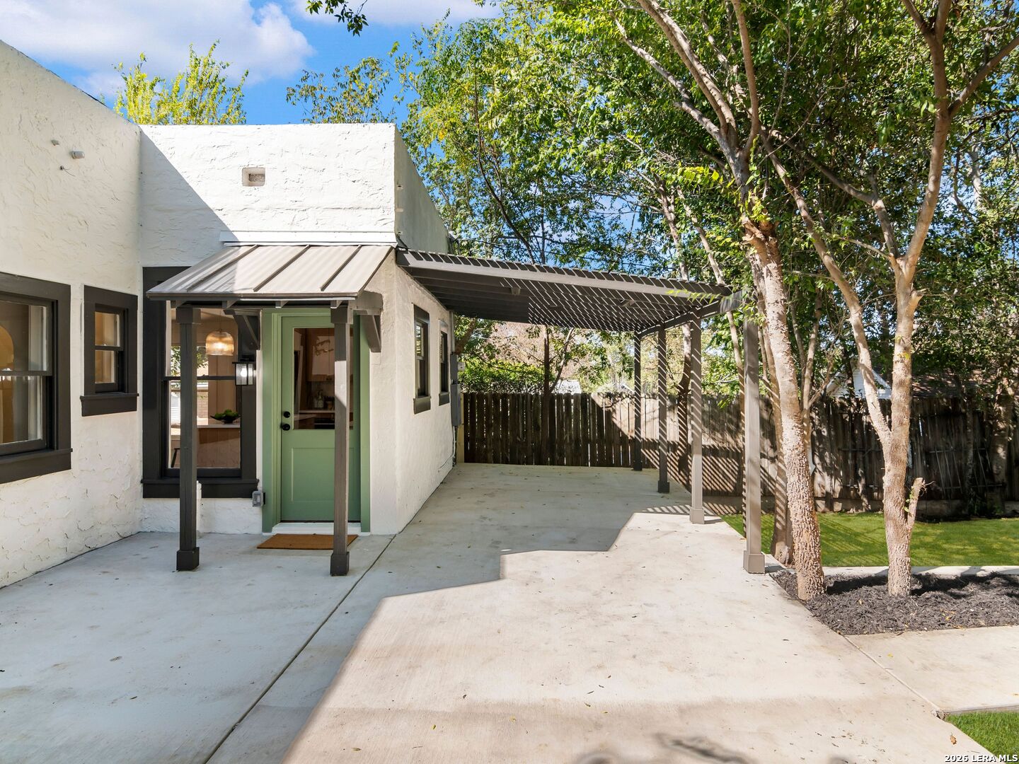 411 PARLAND PL, San Antonio, TX 78209