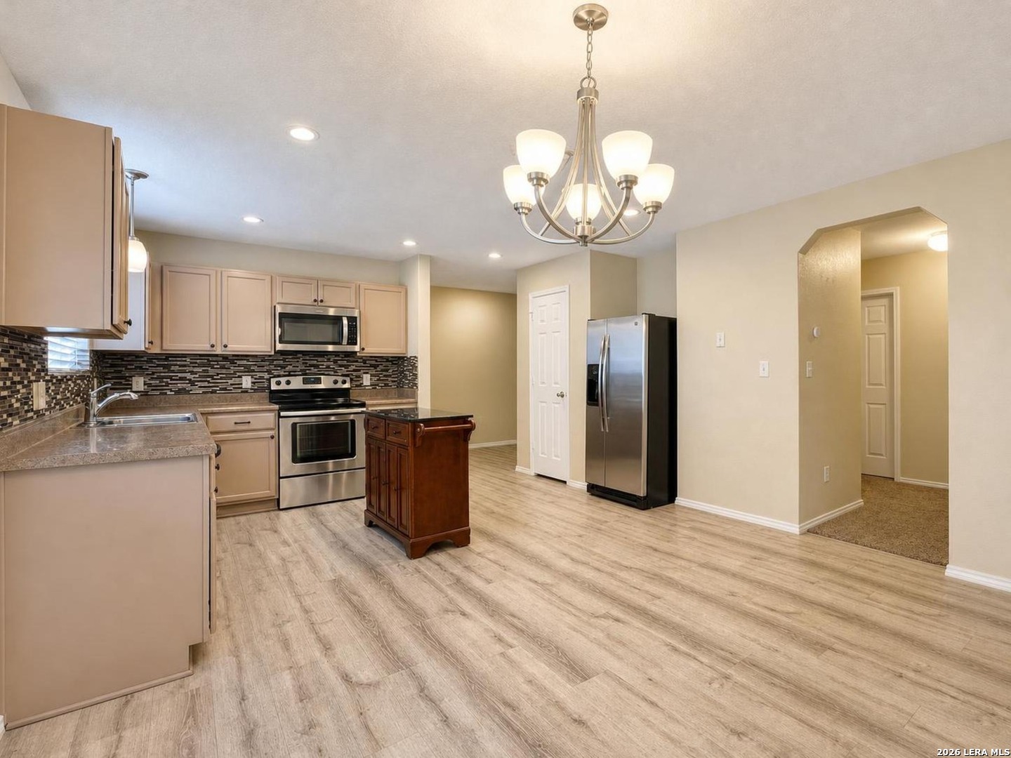 7615 DERBY RUN, Selma, TX 78154