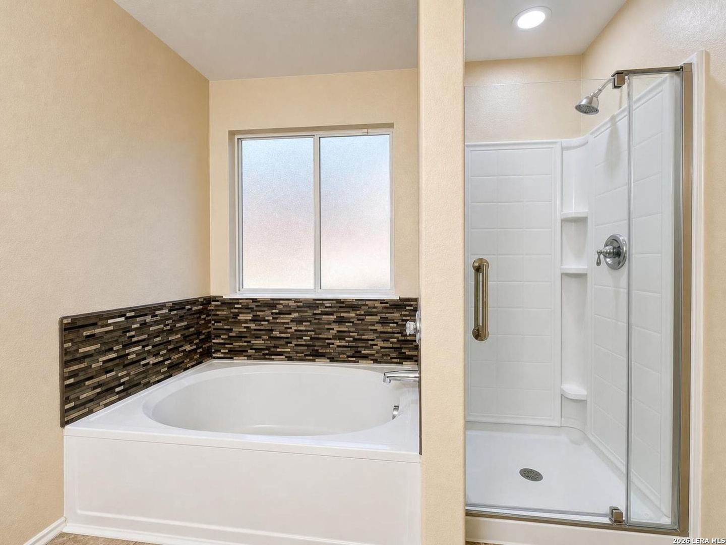 7615 DERBY RUN, Selma, TX 78154