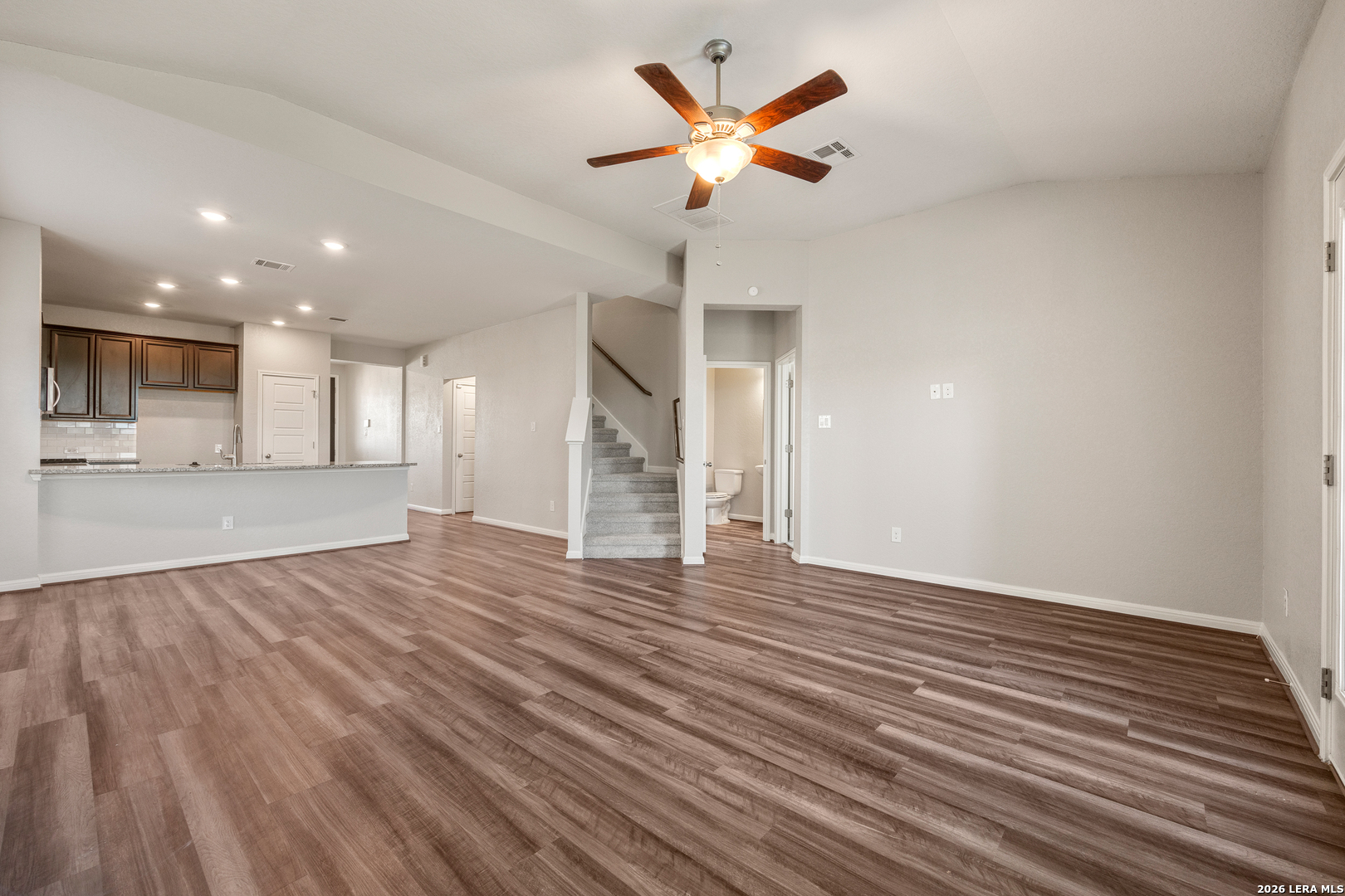 5206 SEASHORE BLVD, San Antonio, TX 78245