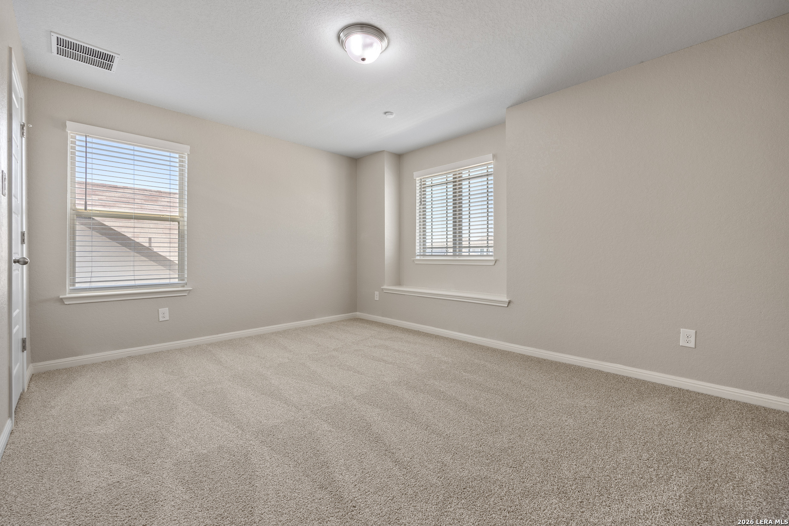 5206 SEASHORE BLVD, San Antonio, TX 78245
