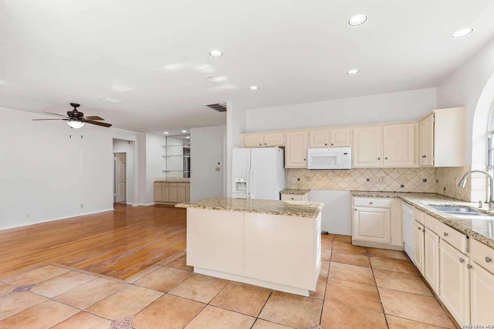 13702 Chittim Woods, San Antonio, TX 78232