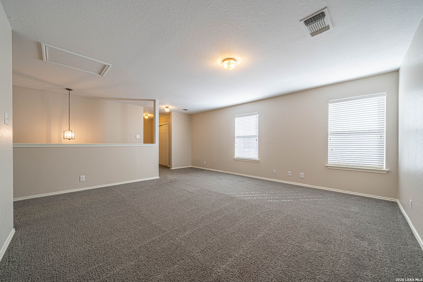 2111 RED ROCK XING, San Antonio, TX 78245