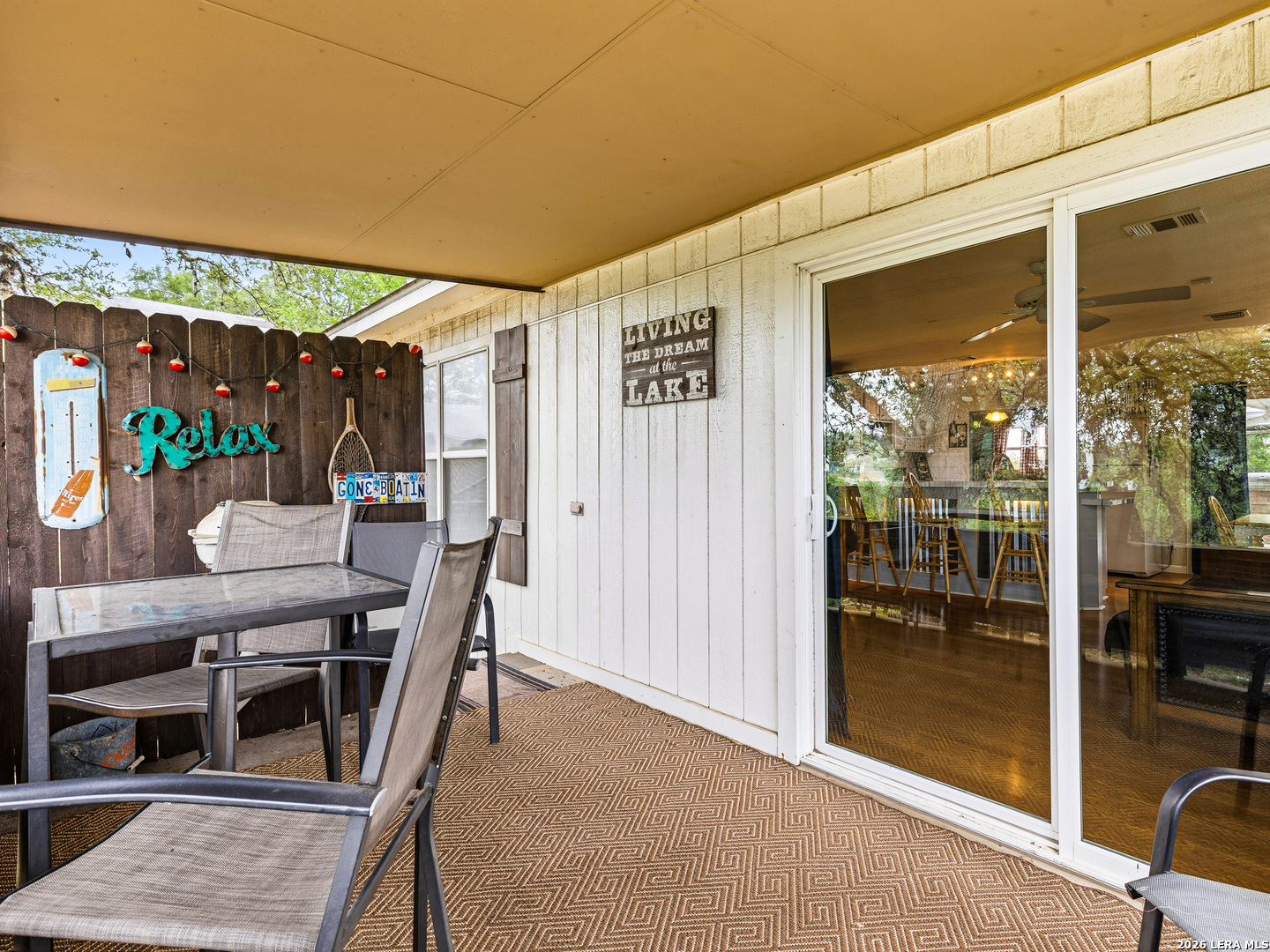 1397 CANYON LAKE DR, Canyon Lake, TX 78133