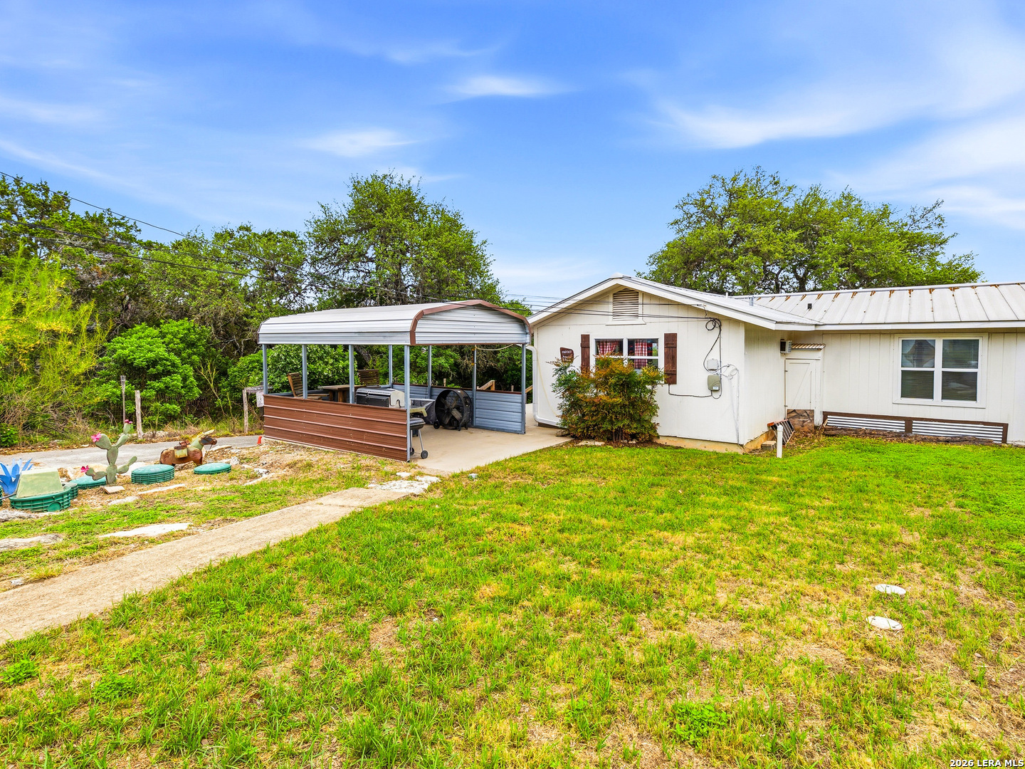 1397 CANYON LAKE DR, Canyon Lake, TX 78133