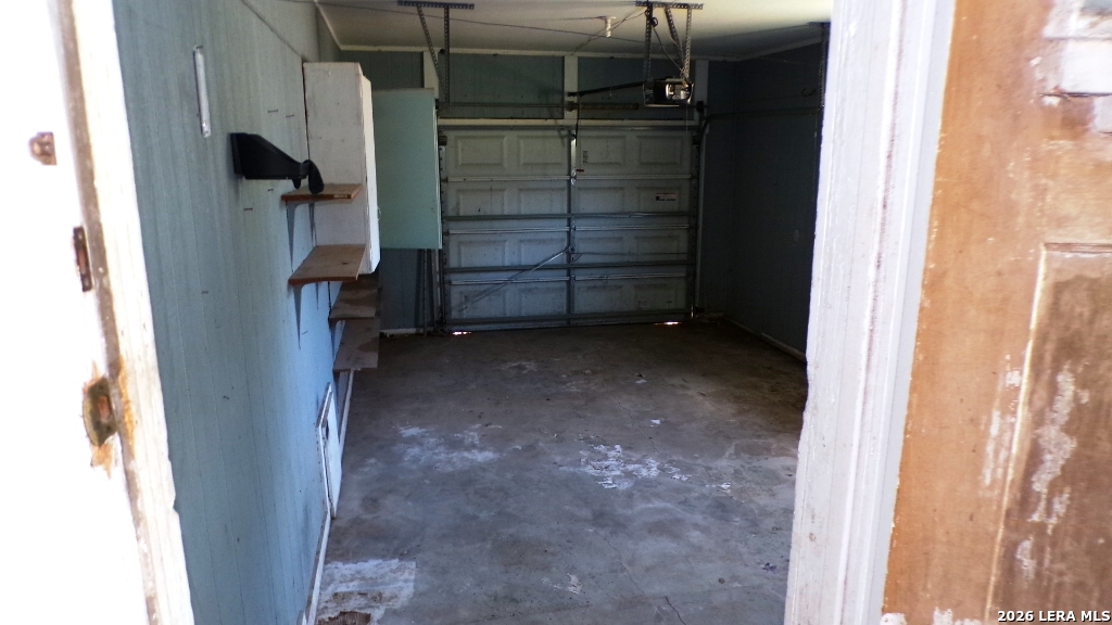 1603 HACKBERRY ST, Three Rivers, TX 78071