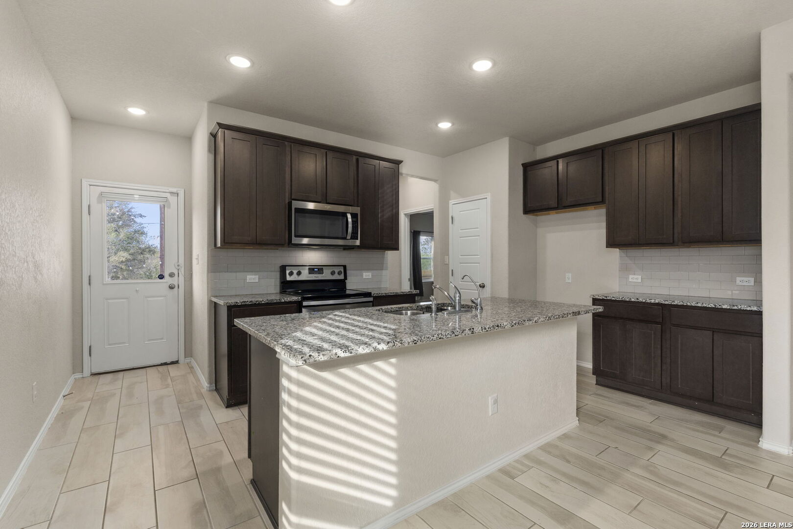 9911 La Lila Way, San Antonio, TX 78224