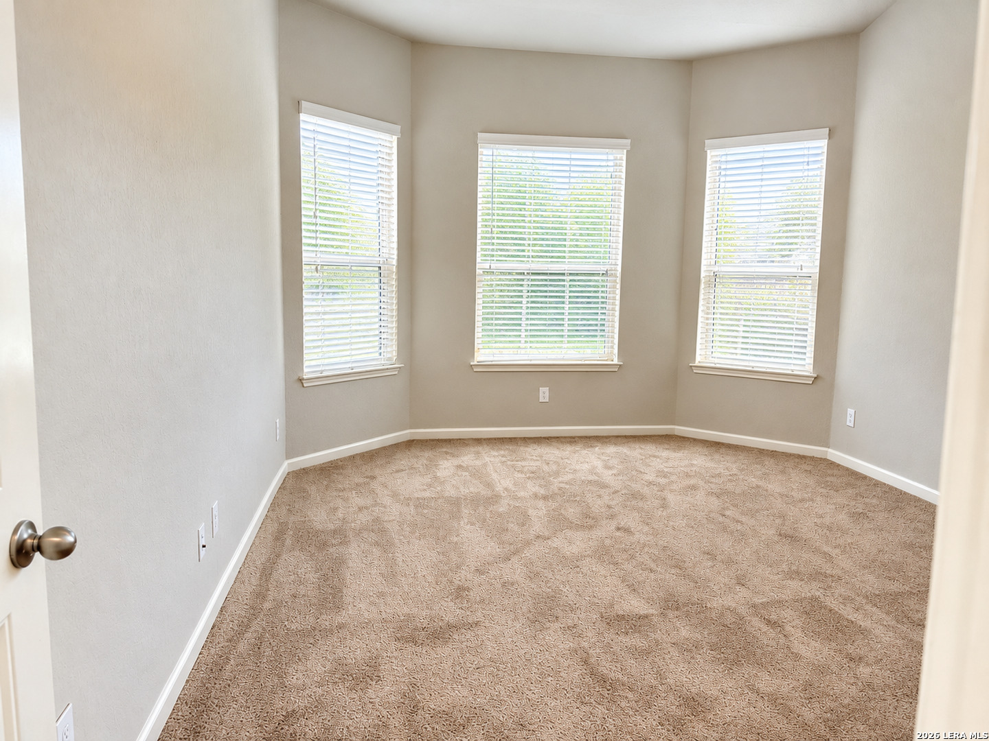 13218 PHAETHON ST, photo 9