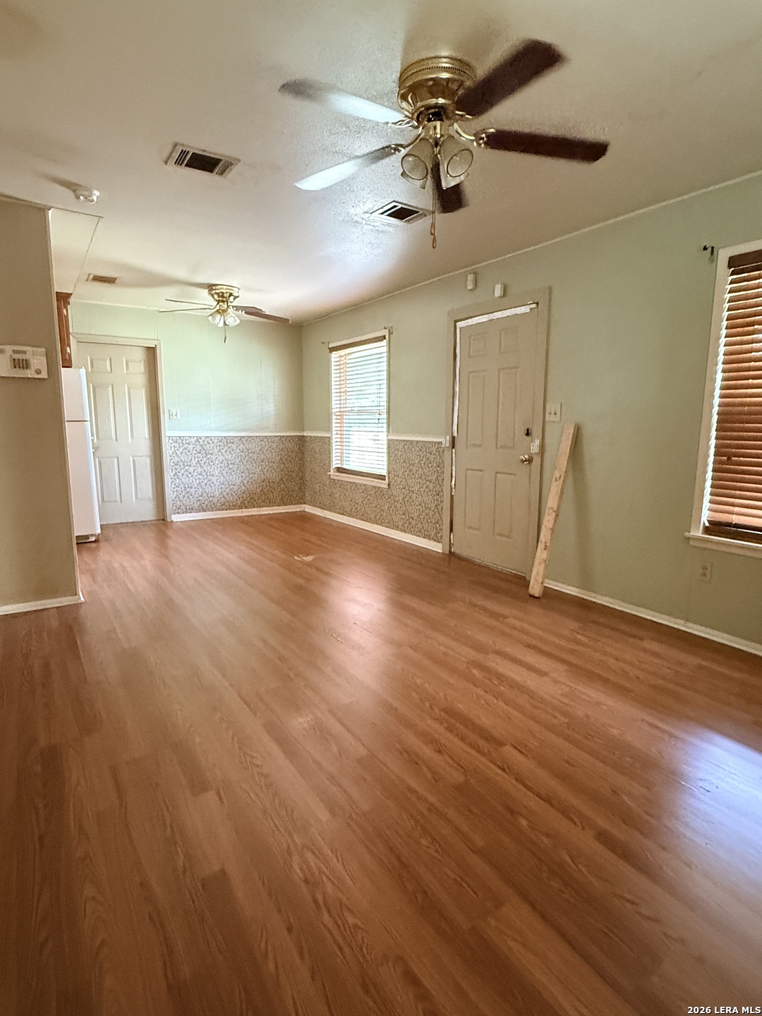 Photo 3 of Single family home for sale at 1203 Vivian St, Pleasanton, TX 78064 | MLS# 2026783 | Listing updated on 2026-10-29