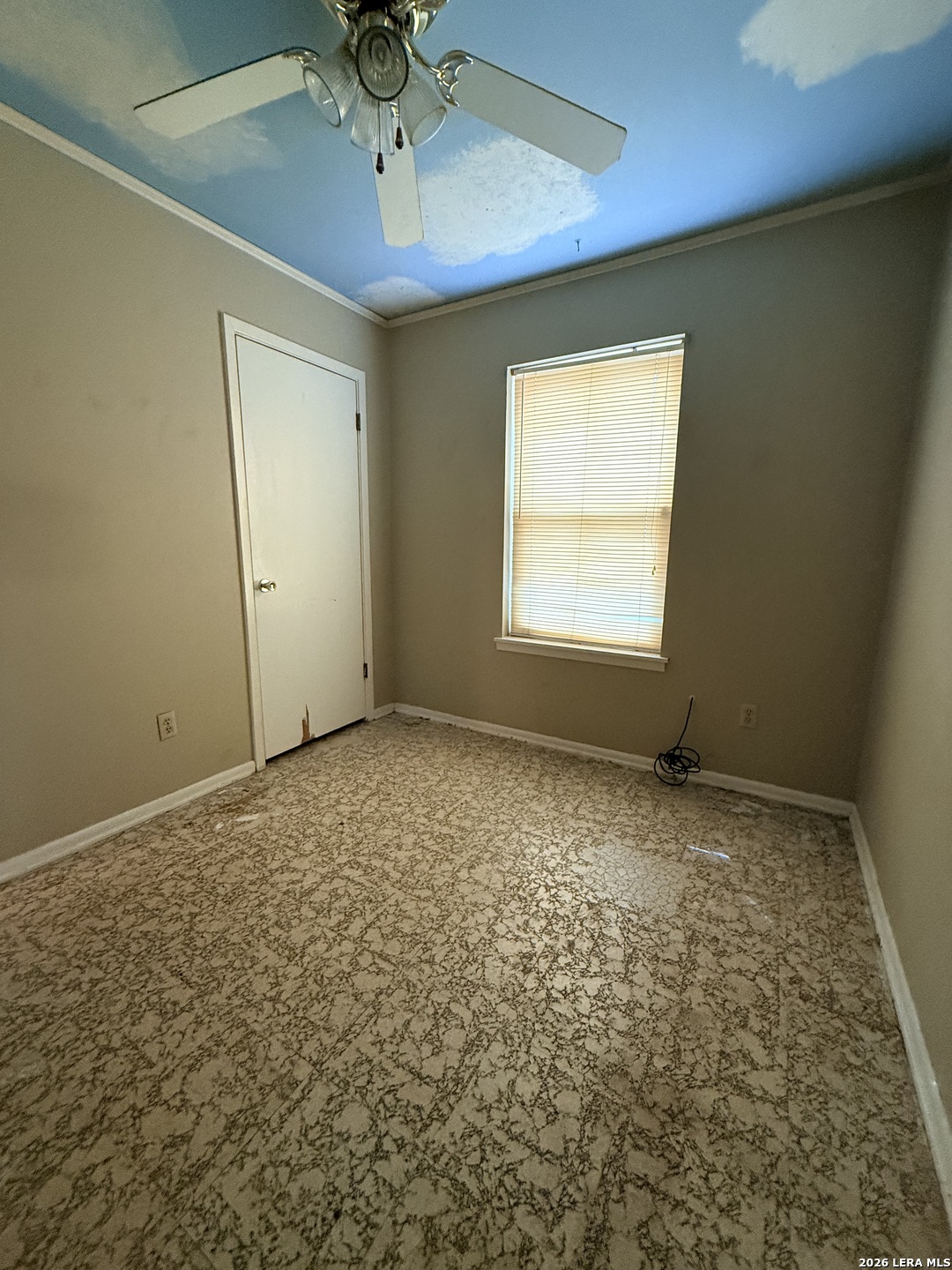 1203 VIVIAN ST, Pleasanton, TX 78064