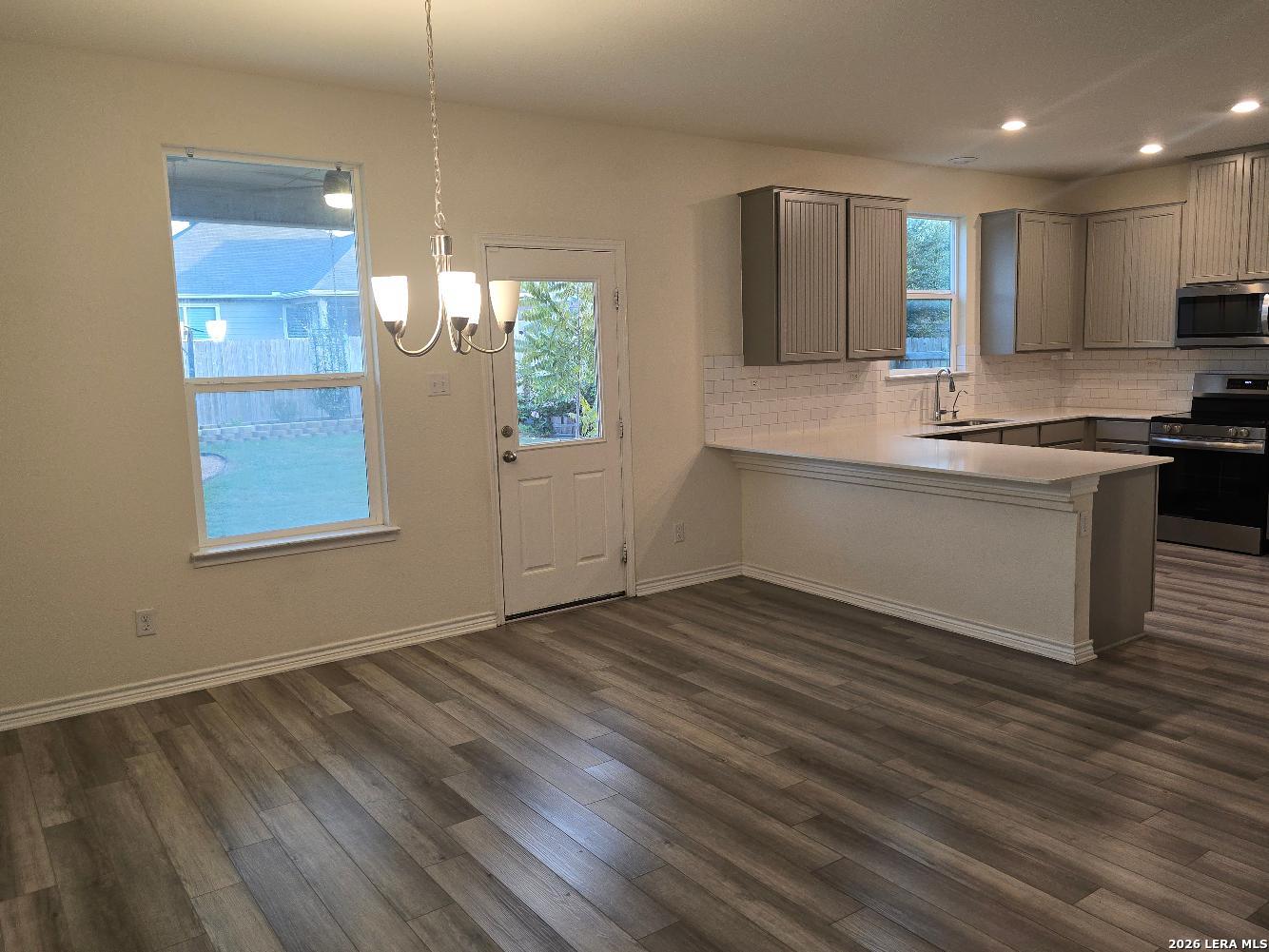 1942 Brandywine, New Braunfels, TX 78130