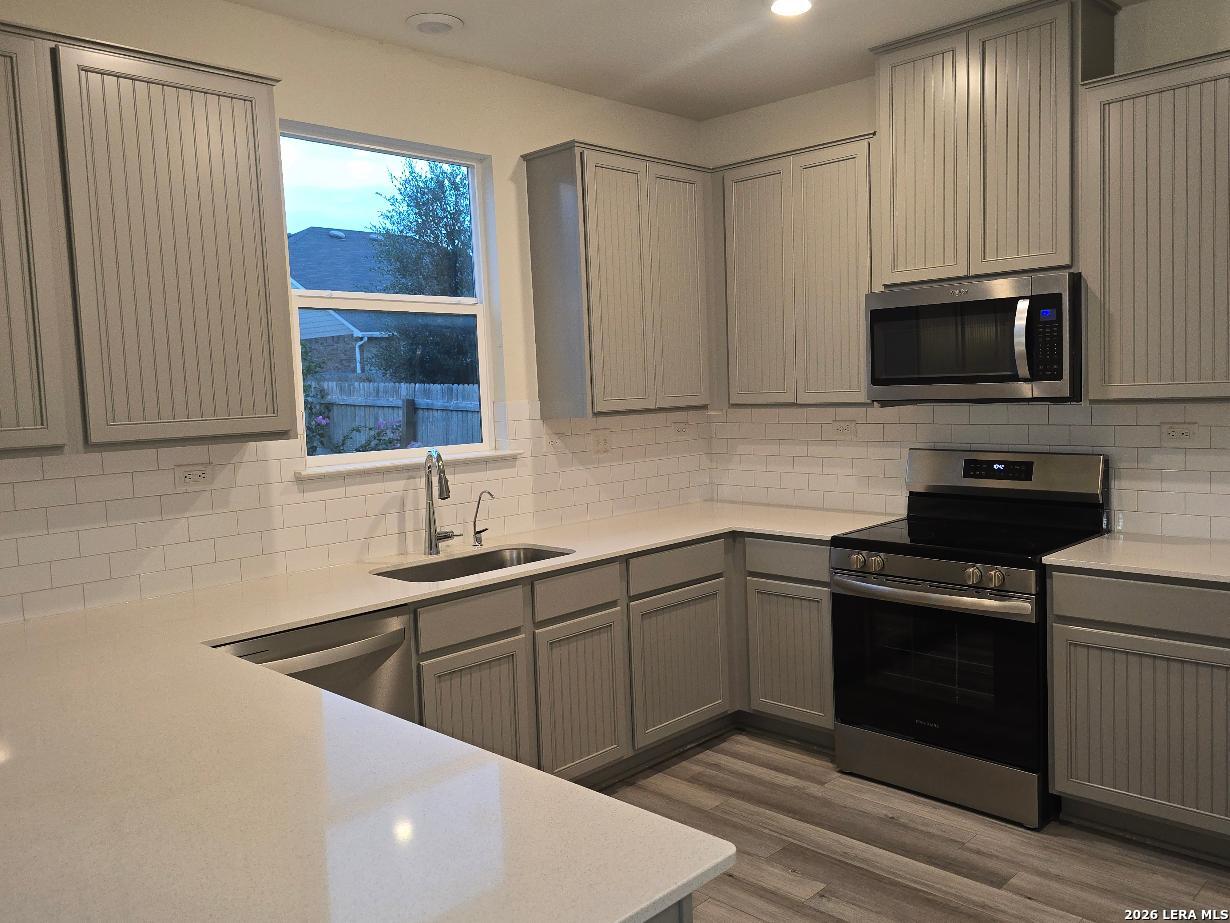 1942 Brandywine, New Braunfels, TX 78130