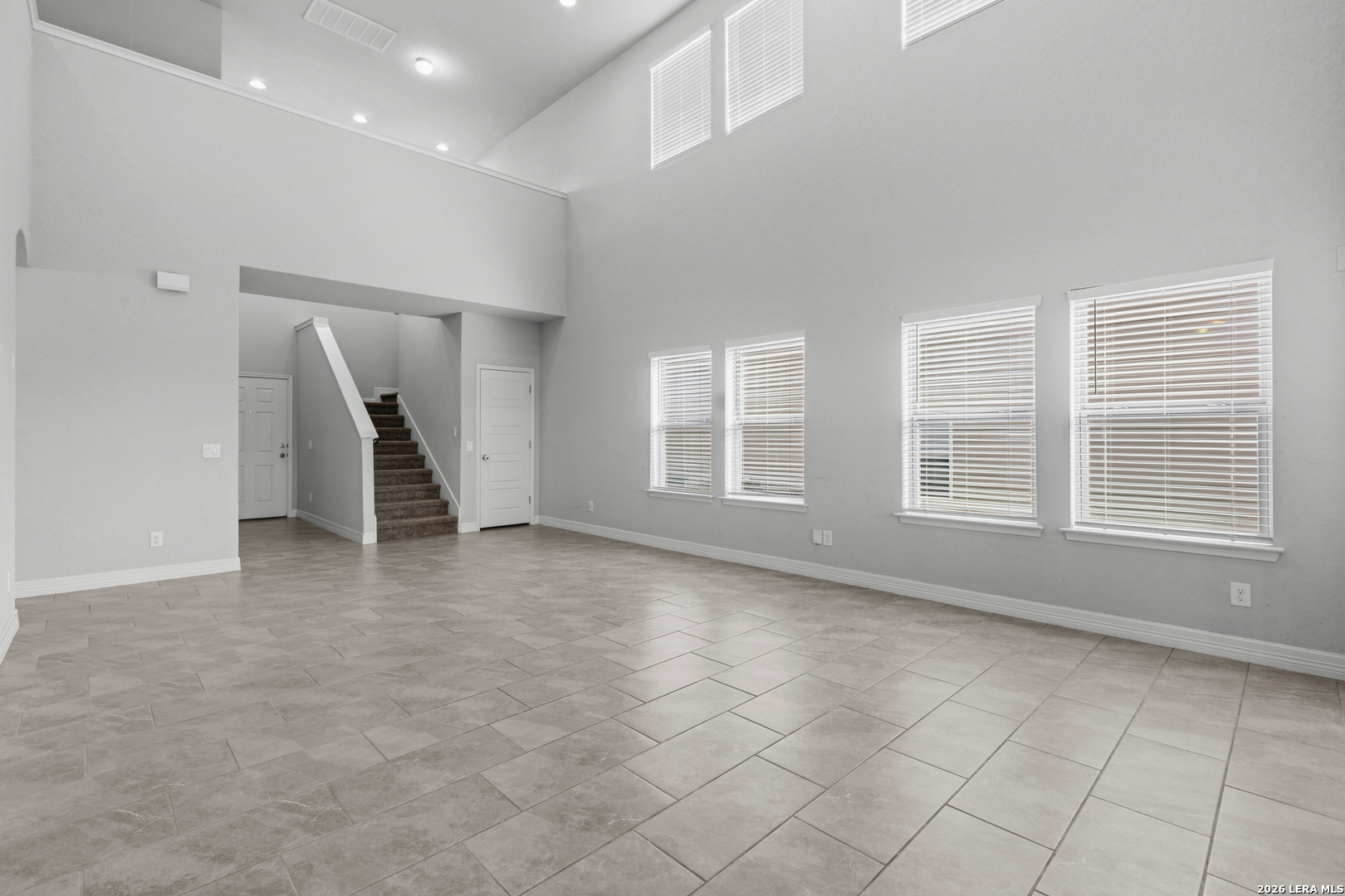 1211 PETUNIA BLF, San Antonio, TX 78245