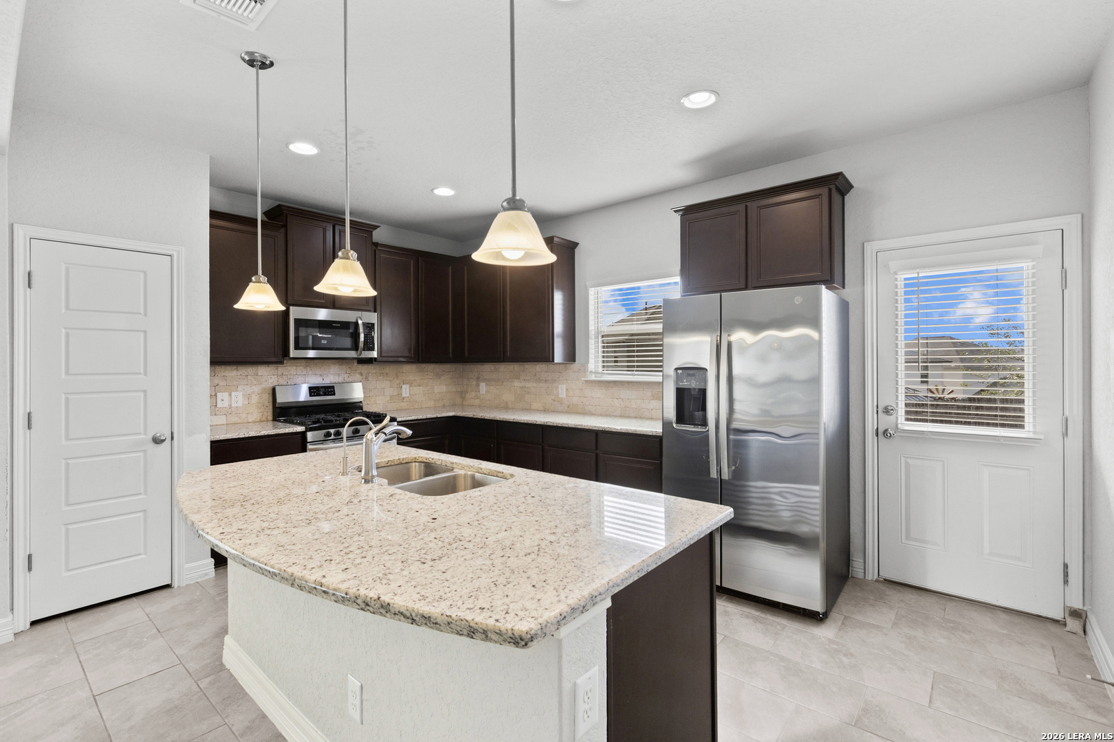 1211 PETUNIA BLF, San Antonio, TX 78245