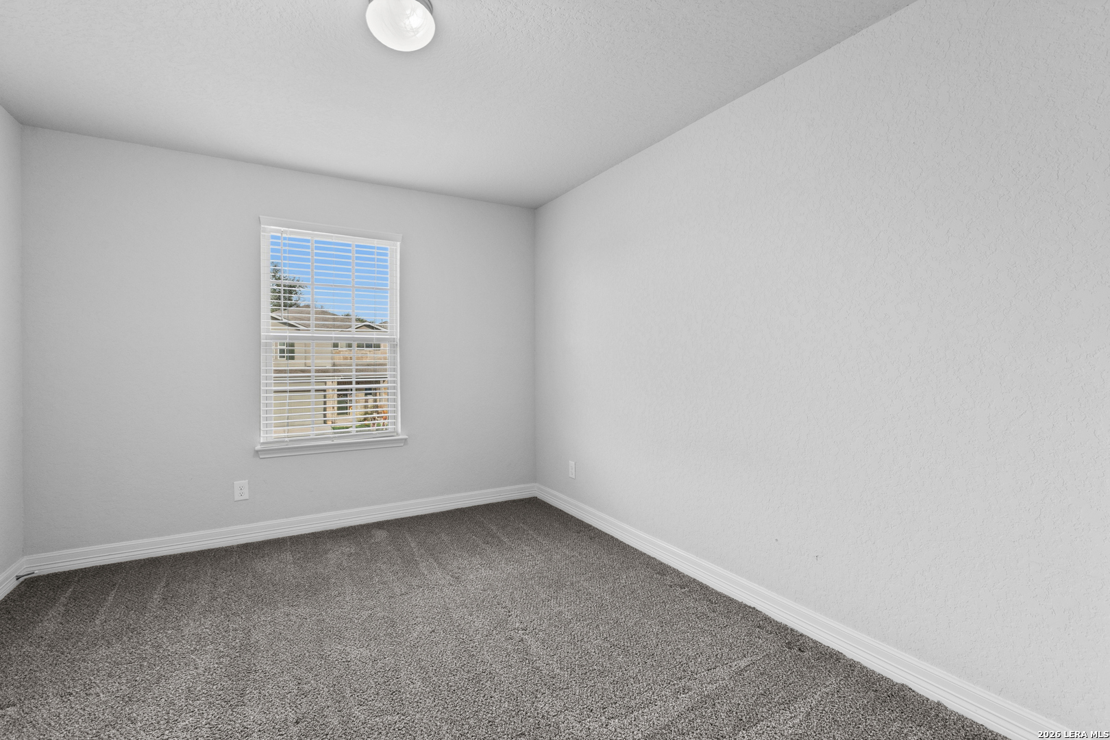 1211 PETUNIA BLF, San Antonio, TX 78245
