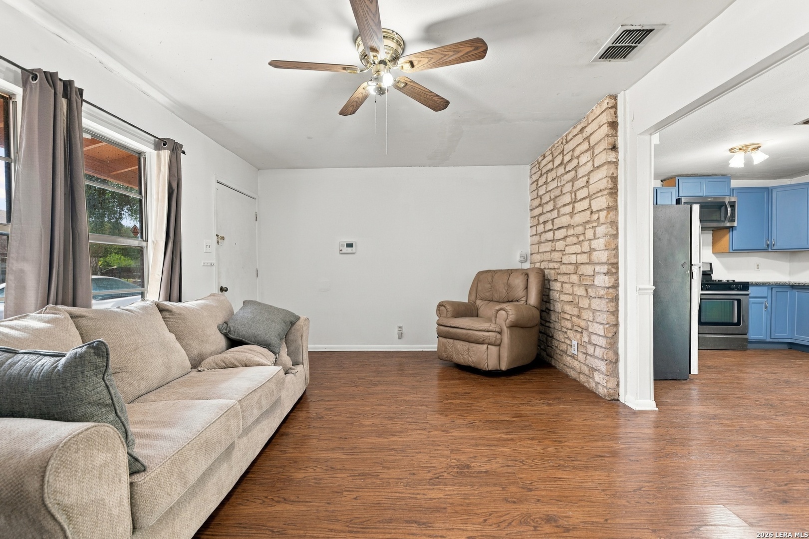 7611 STAGECOACH LN, San Antonio, TX 78227