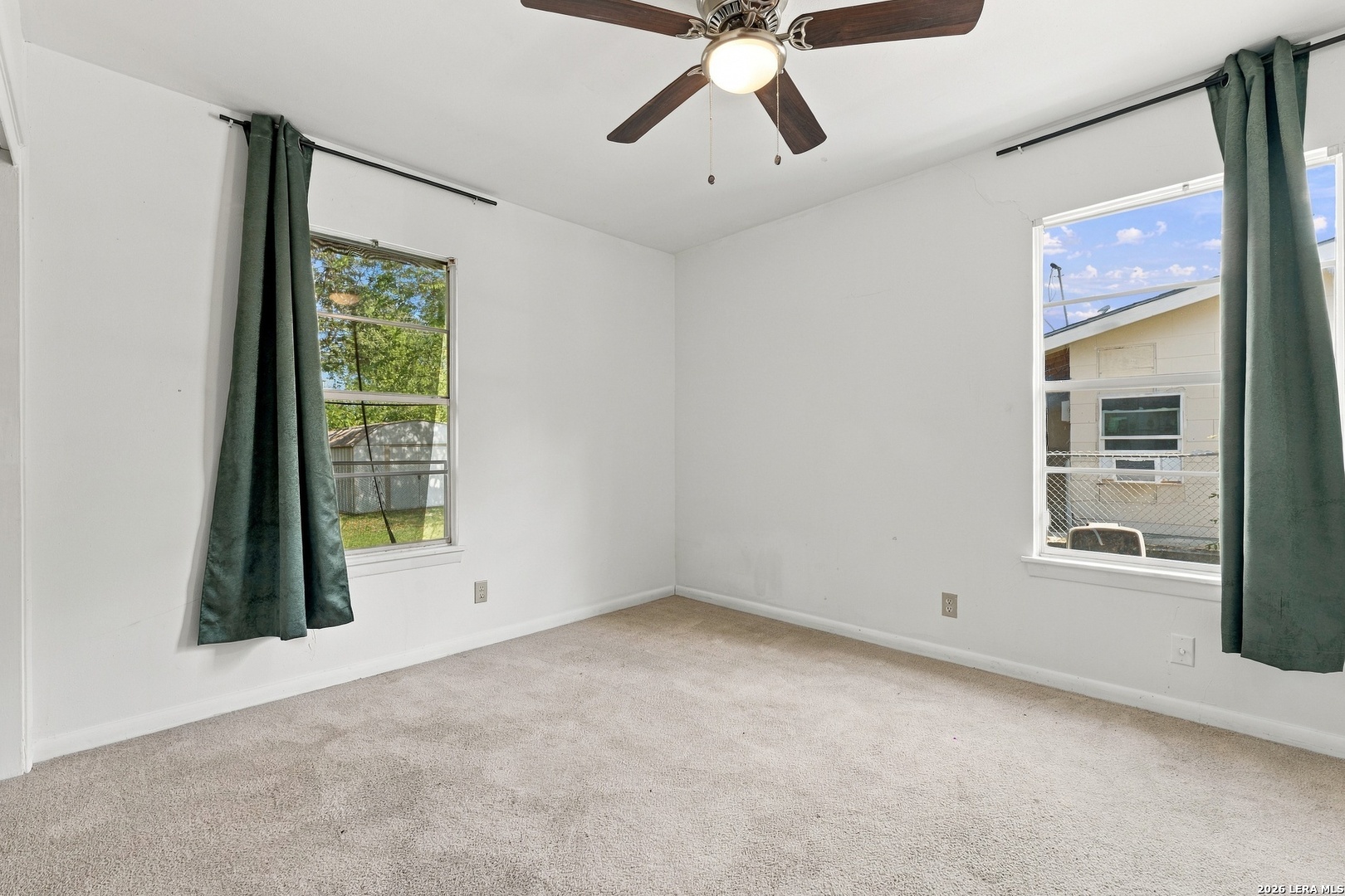 7611 STAGECOACH LN, San Antonio, TX 78227