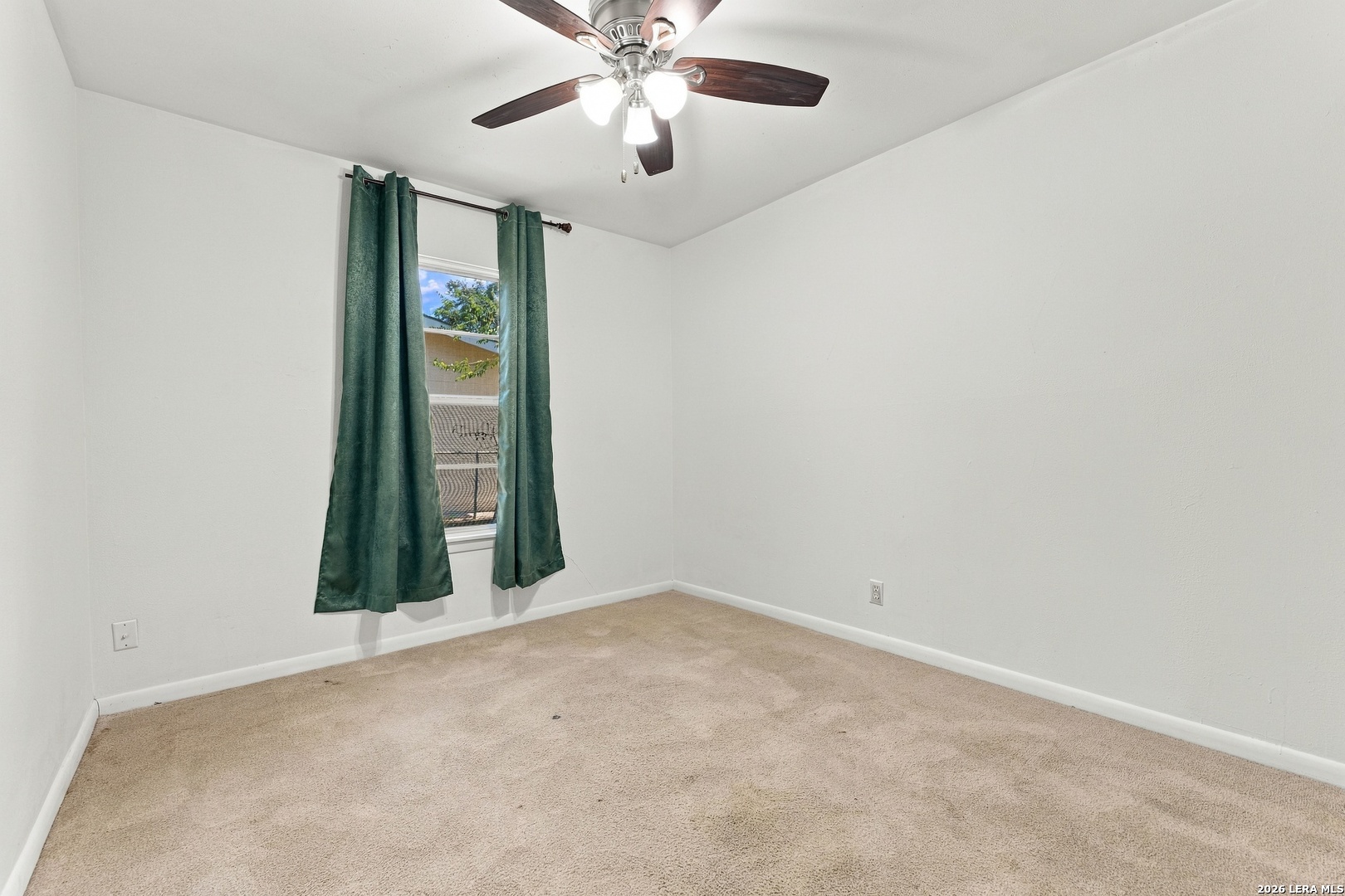7611 STAGECOACH LN, San Antonio, TX 78227