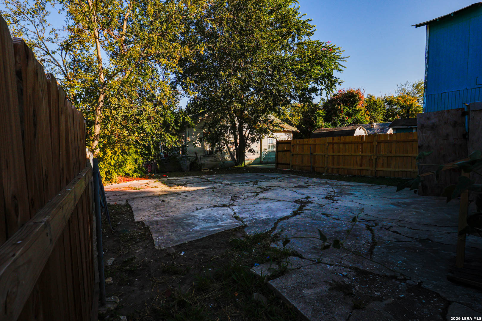 220 N PINTO ST, San Antonio, TX 78207