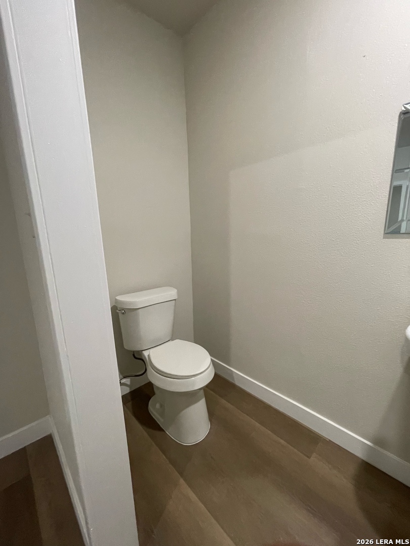 220 N PINTO ST, San Antonio, TX 78207
