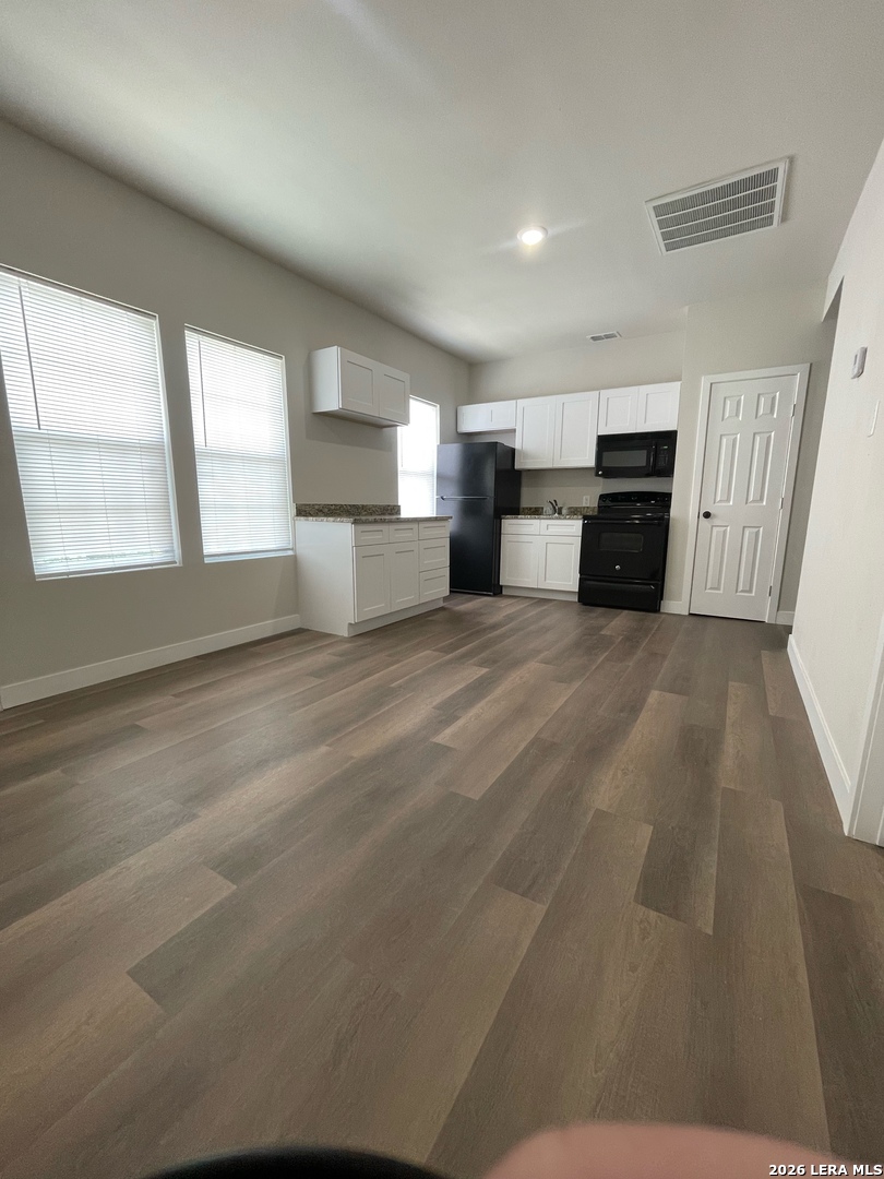 Photo 3 of Multi family home for sale at 220 N Pinto St, San Antonio, TX 78207 | MLS# 2026796 | Listing updated on 2026-10-29