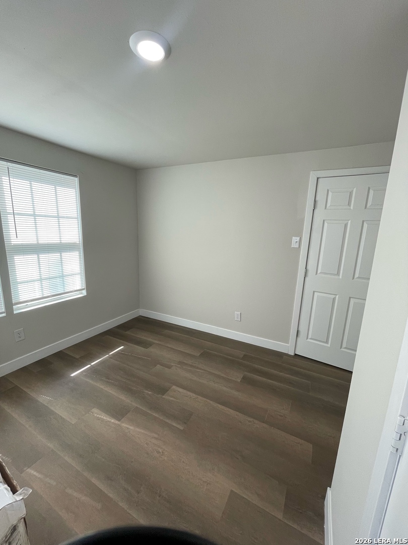 220 N PINTO ST, San Antonio, TX 78207
