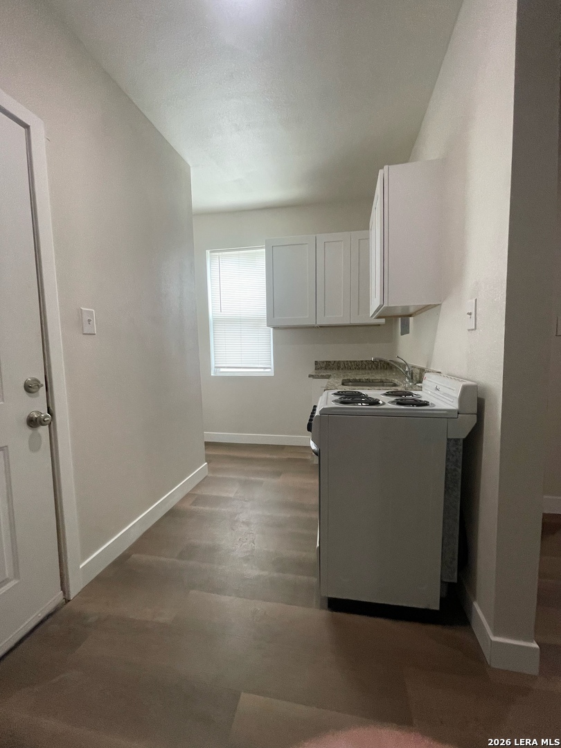 220 N PINTO ST, San Antonio, TX 78207