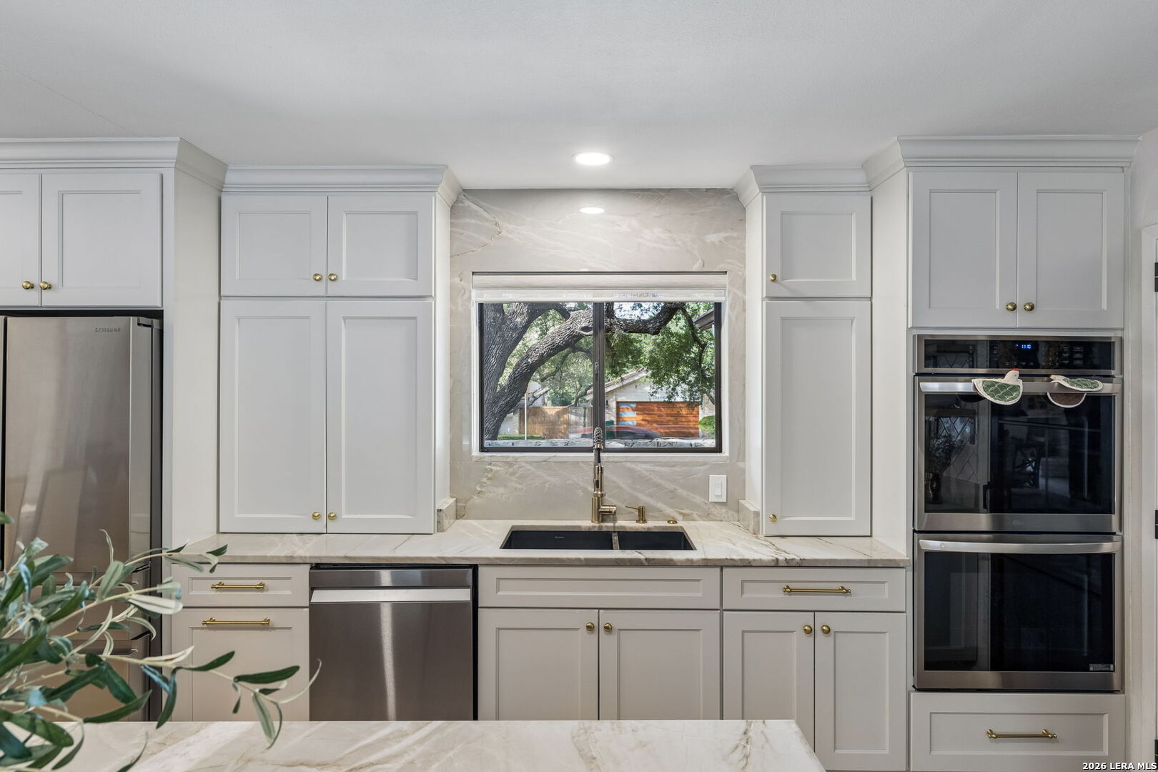 13050 N Hunters Circle, San Antonio, TX 78230