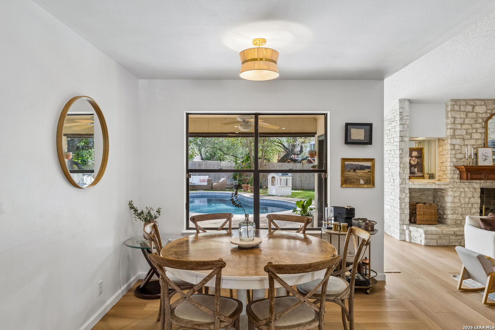 Eat-In Kitchen