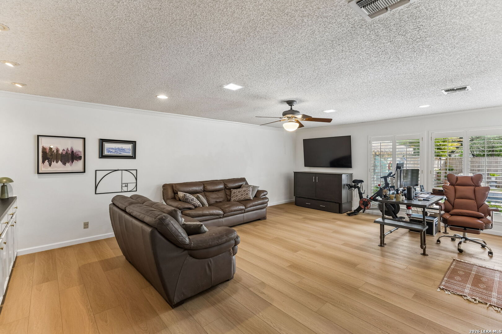 2nd Living Area