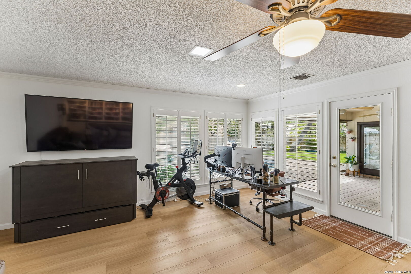 2nd Living Area
