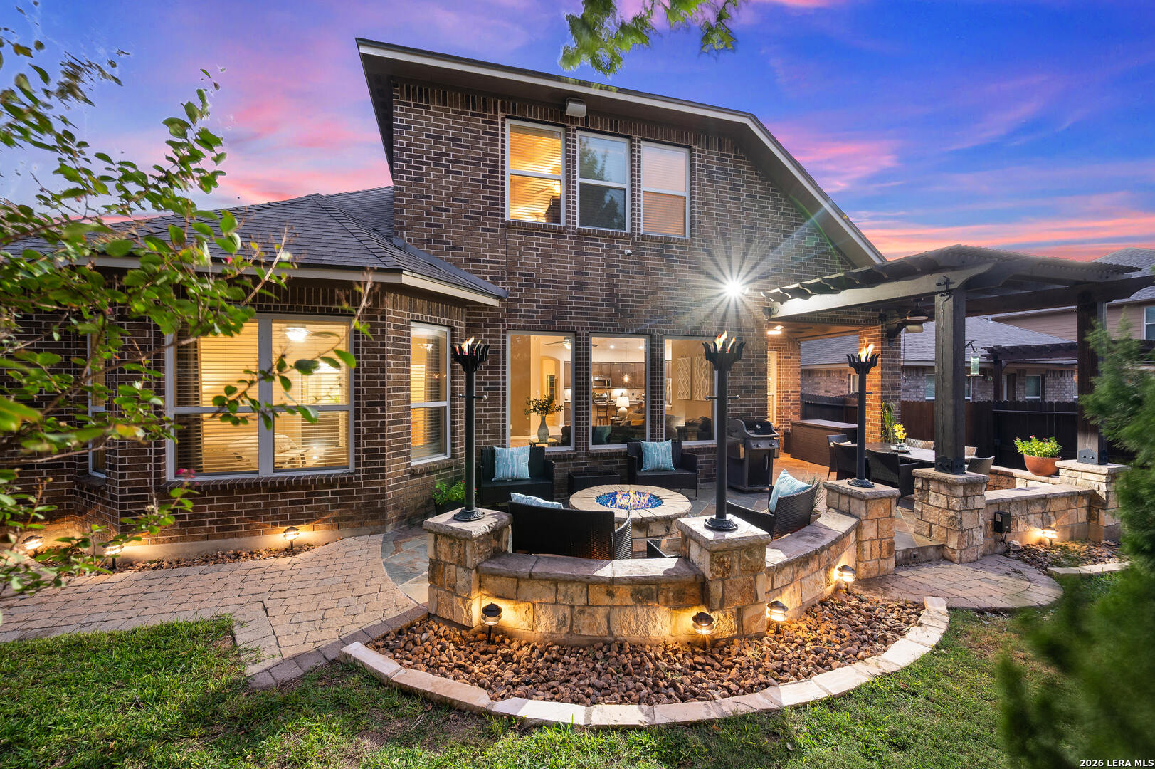 10753 Barnsford Ln, Helotes, TX 78023