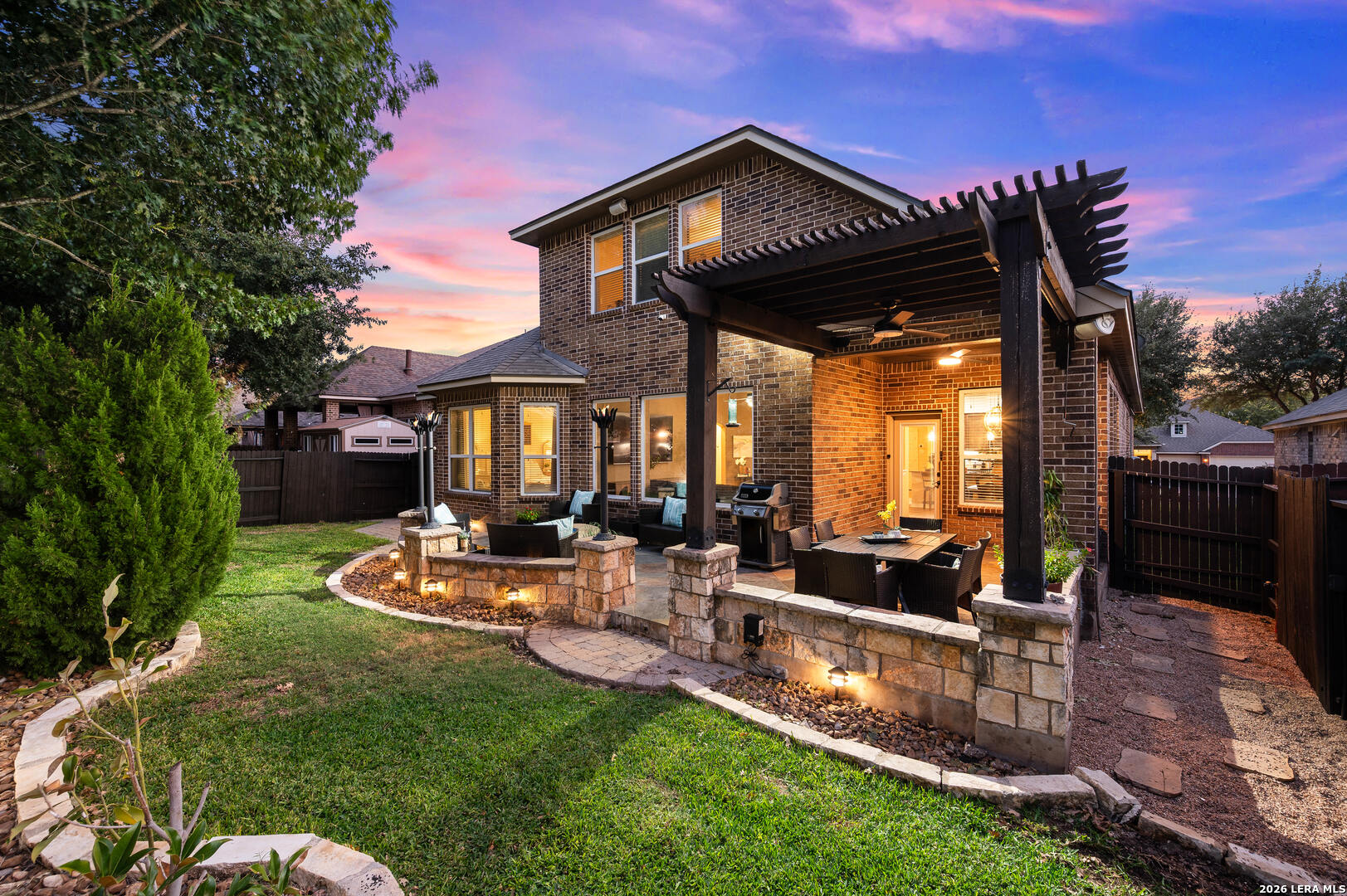 10753 Barnsford Ln, Helotes, TX 78023