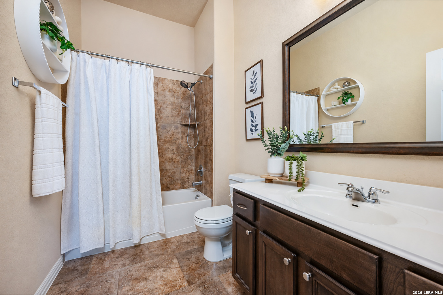10753 Barnsford Ln, Helotes, TX 78023