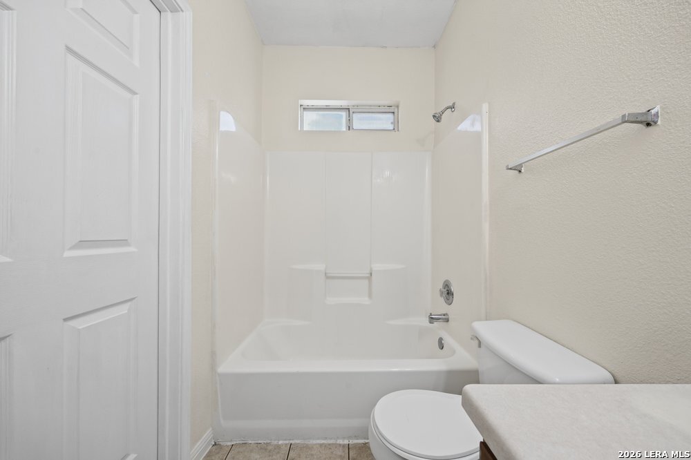 518 Dukeway, Universal City, TX 78148