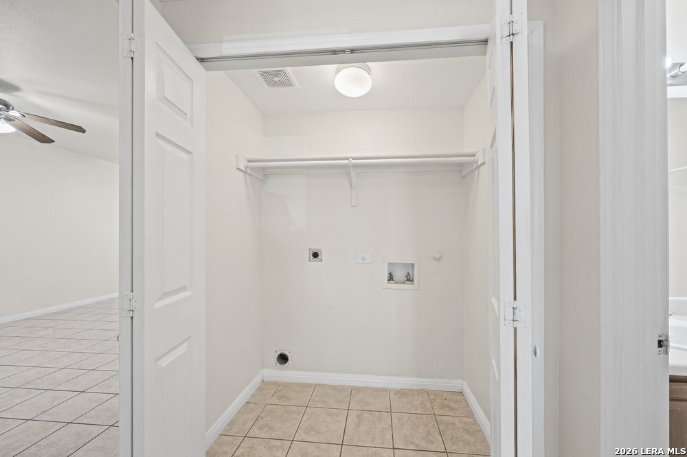 518 Dukeway, Universal City, TX 78148